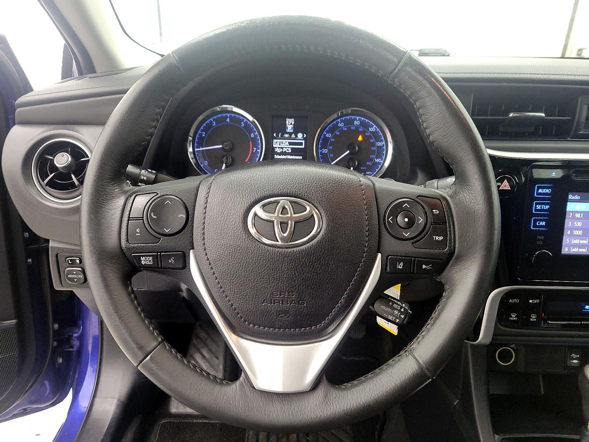 Thumbnail: 2017 Toyota Corolla - 10