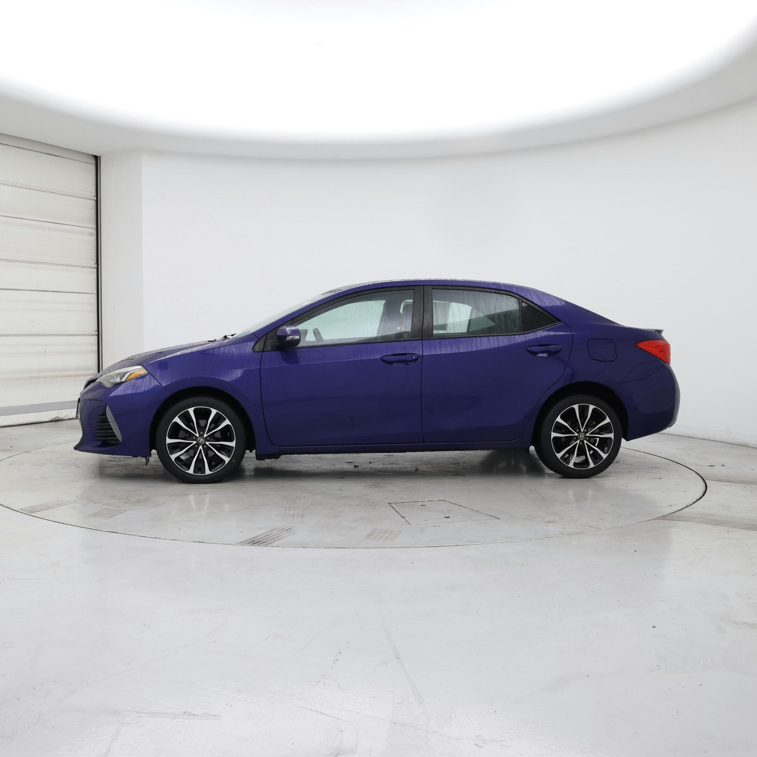 Thumbnail: 2017 Toyota Corolla - 3