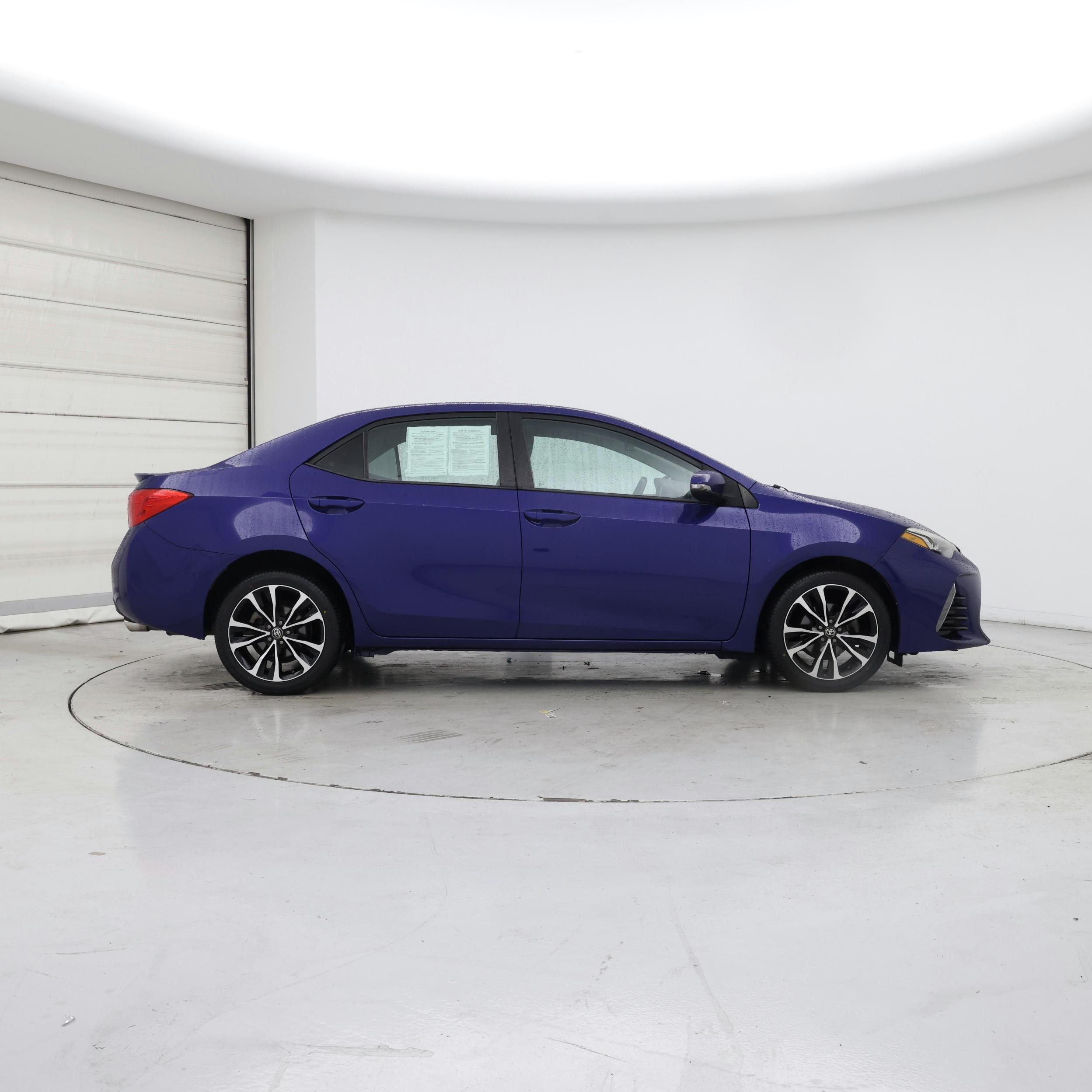 Thumbnail: 2017 Toyota Corolla - 7