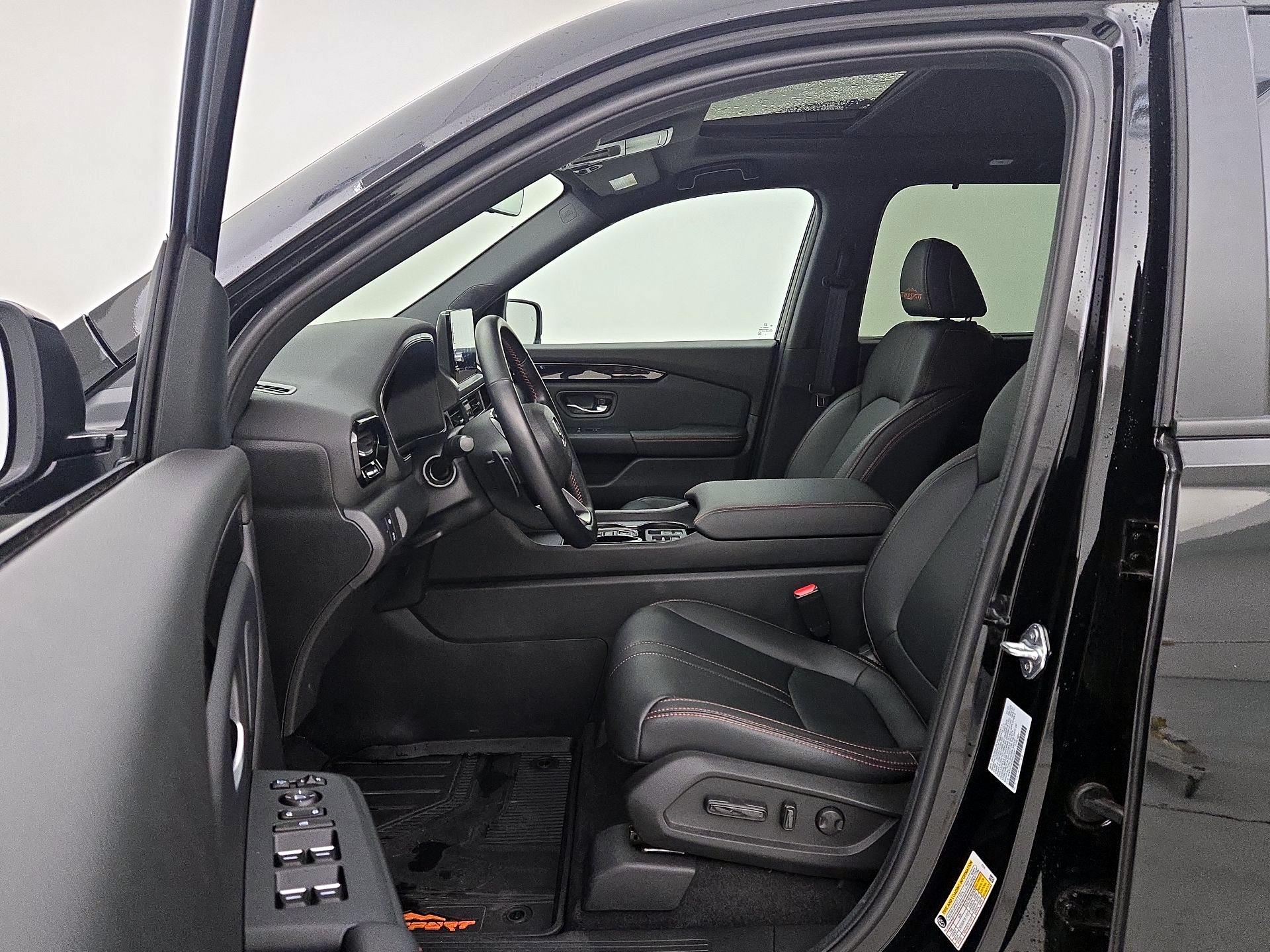 Thumbnail: 2023 Honda Pilot - 11