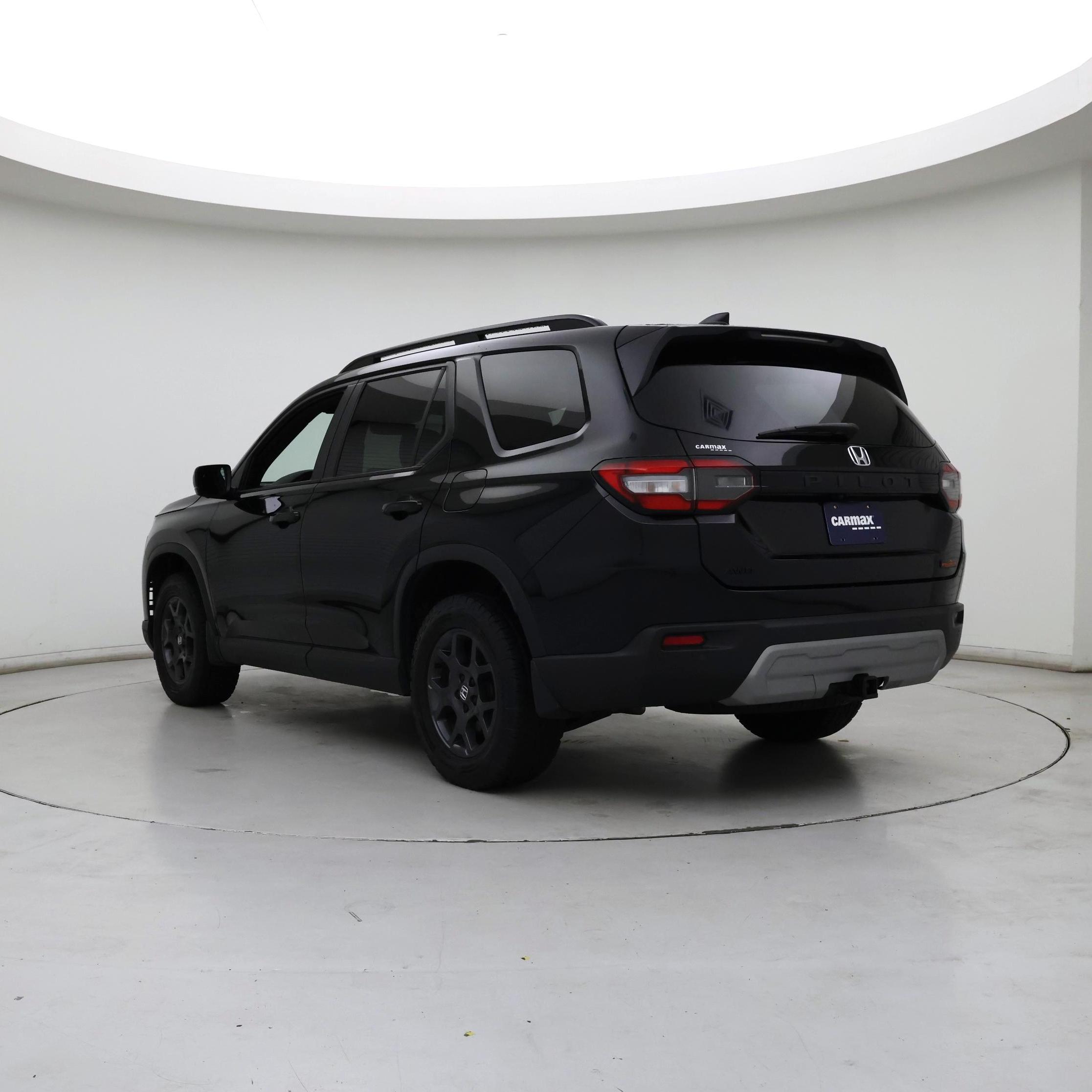 Thumbnail: 2023 Honda Pilot - 2