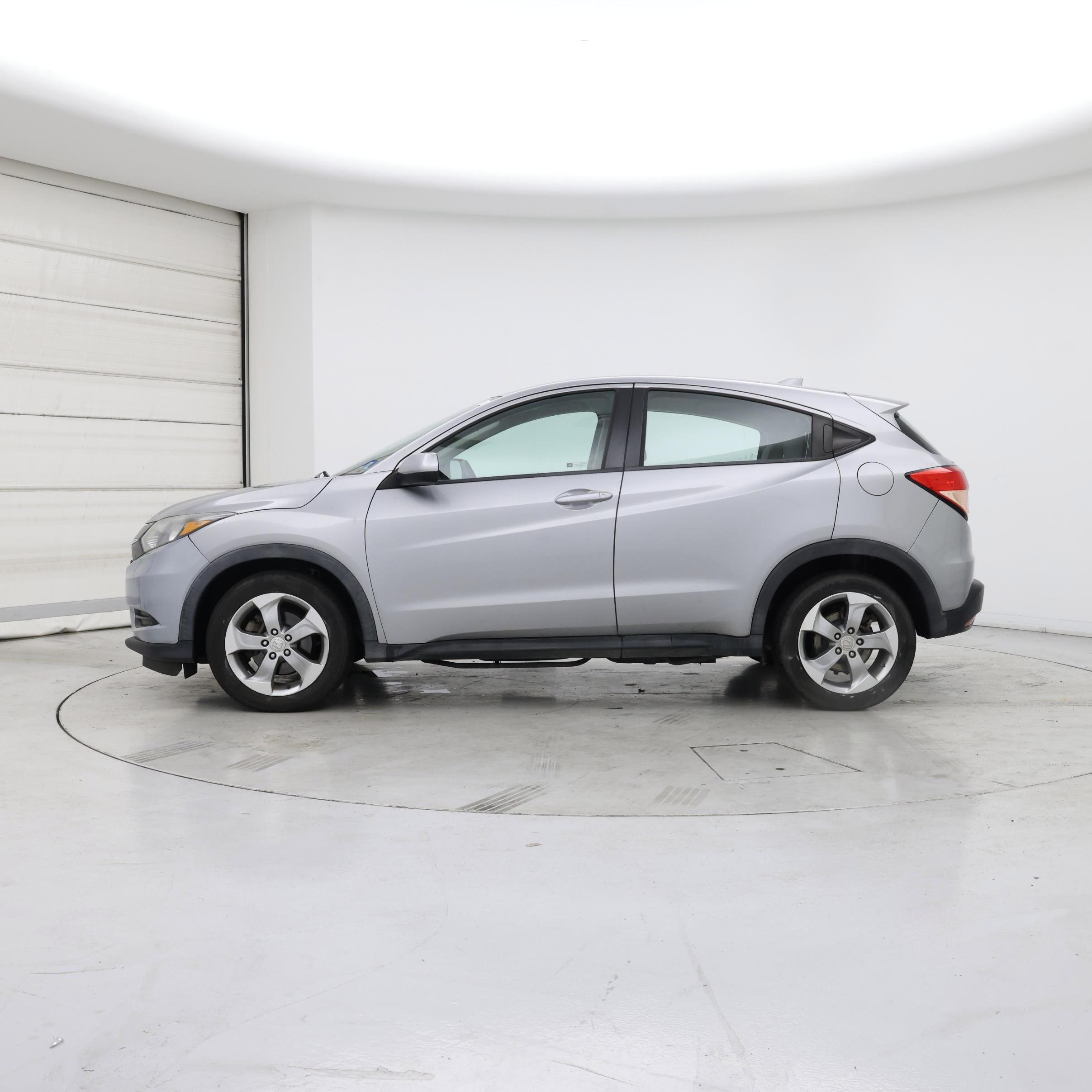 Thumbnail: 2018 Honda HR-V - 3