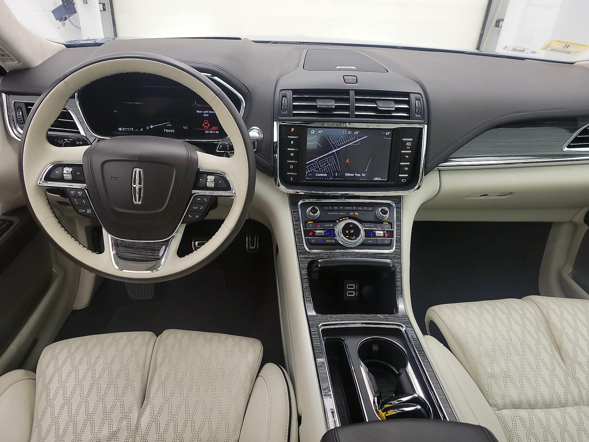 Thumbnail: 2019 Lincoln Continental - 9