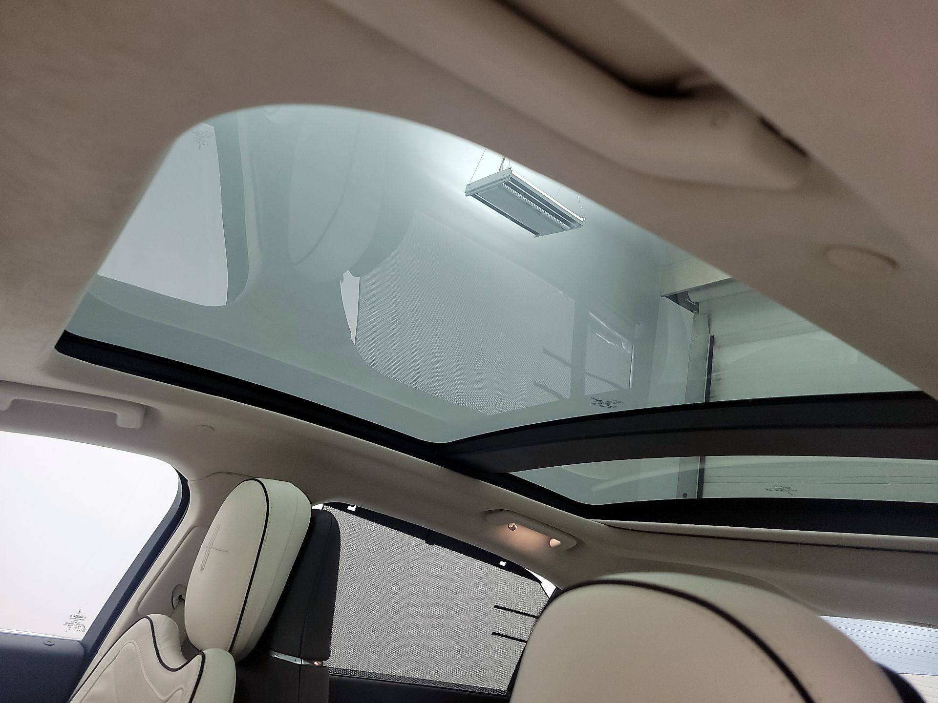 Thumbnail: 2019 Lincoln Continental - 20