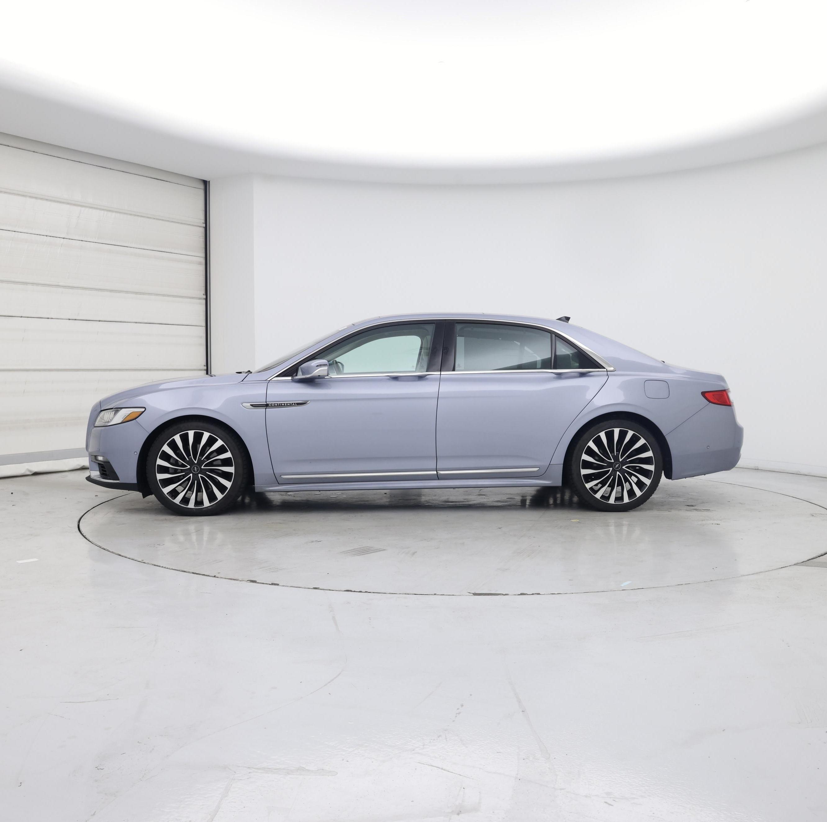 Thumbnail: 2019 Lincoln Continental - 3