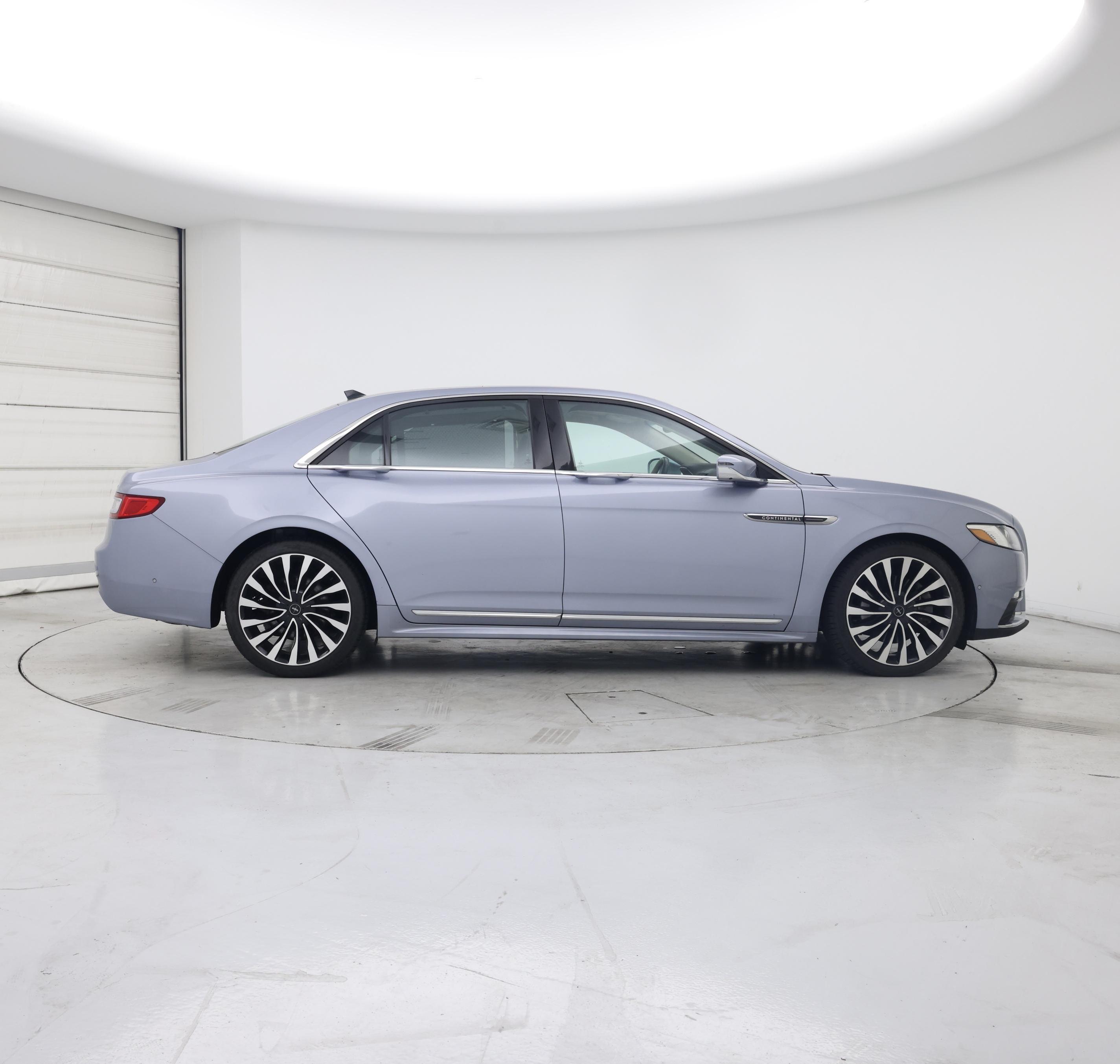 Thumbnail: 2019 Lincoln Continental - 7