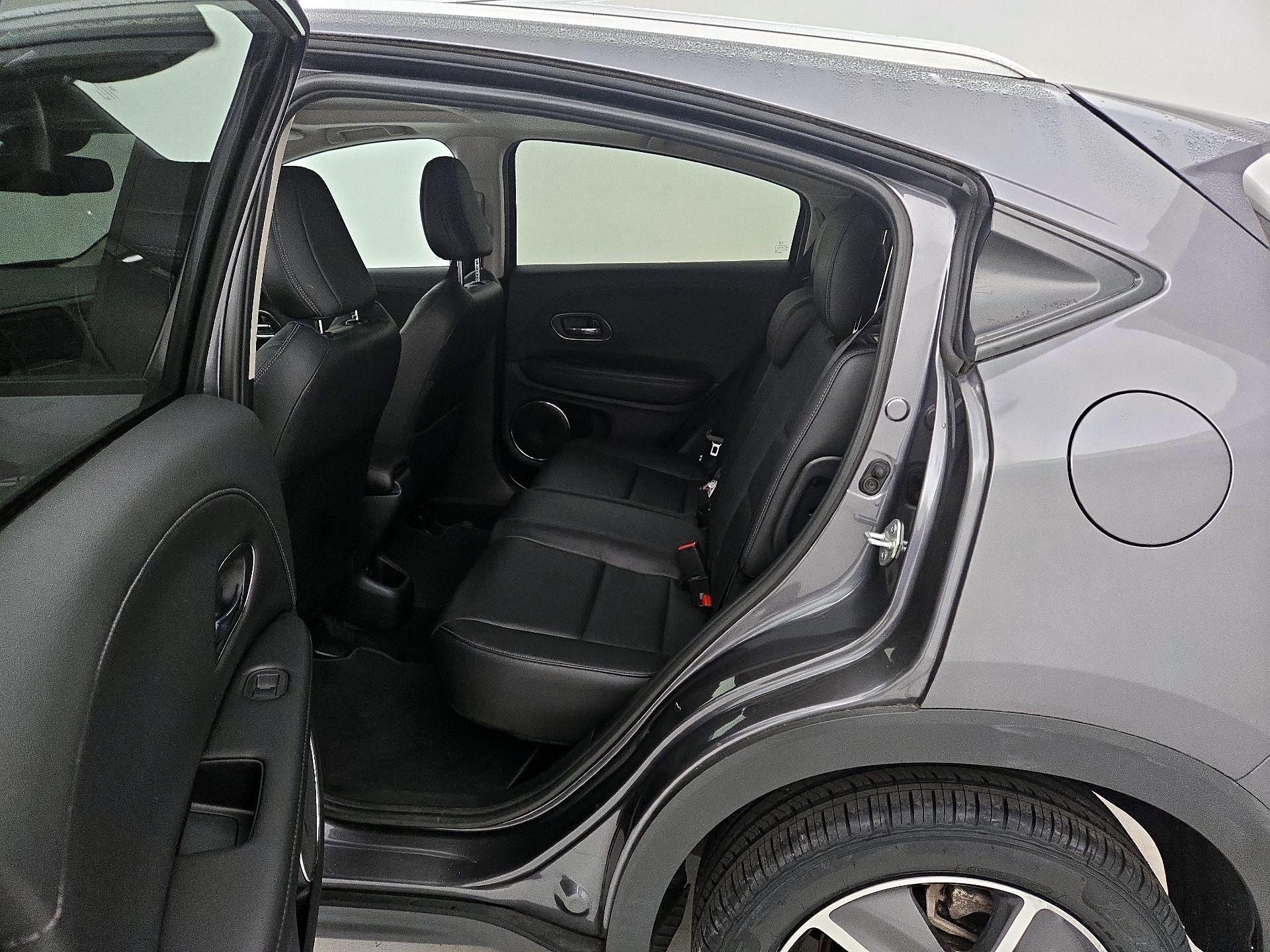 Thumbnail: 2021 Honda HR-V - 17