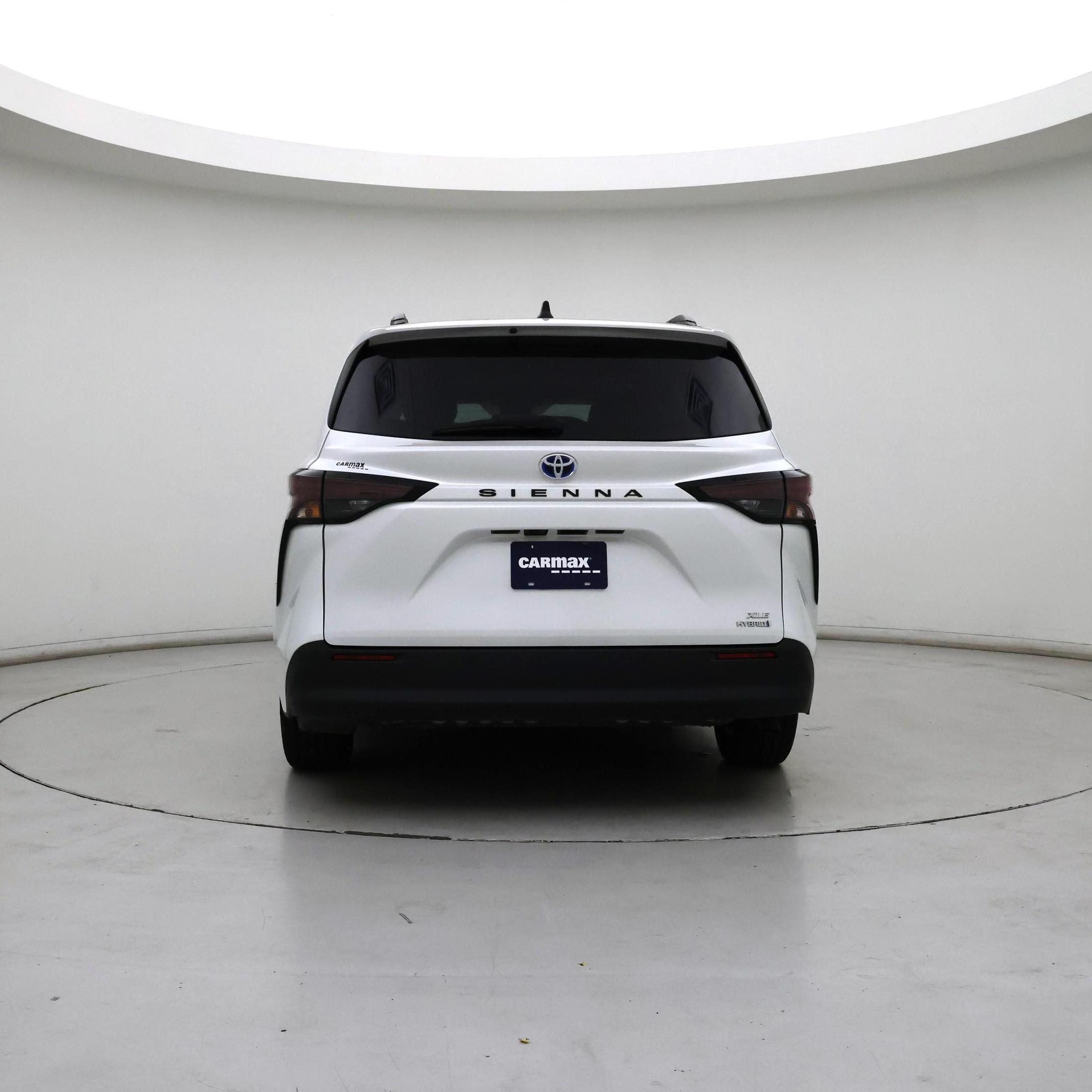 Thumbnail: 2023 Toyota Sienna - 6