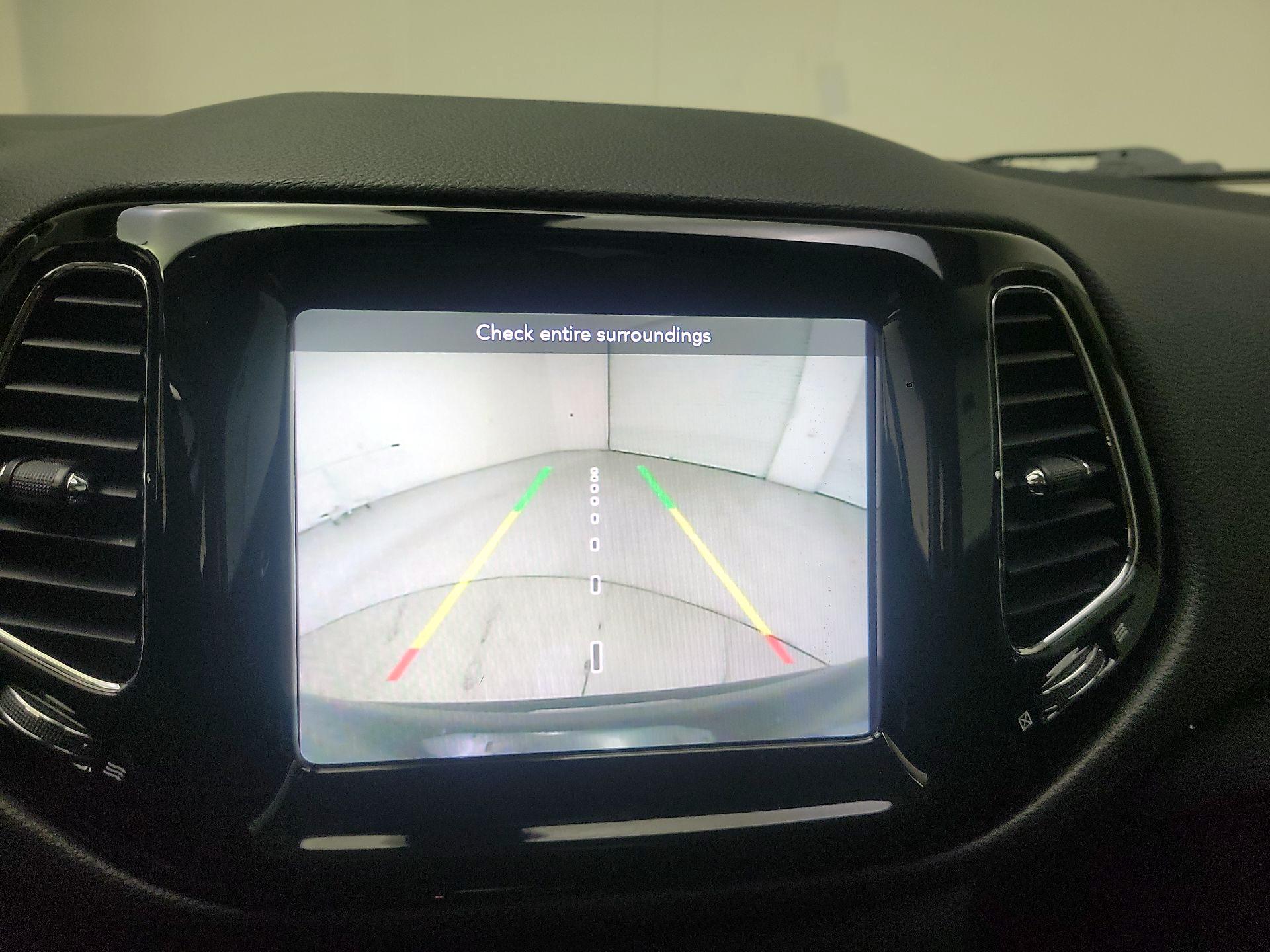 Thumbnail: 2020 Jeep Compass - 14