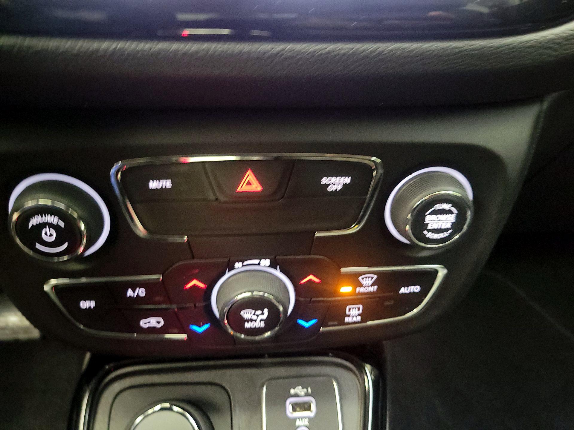 Thumbnail: 2020 Jeep Compass - 16