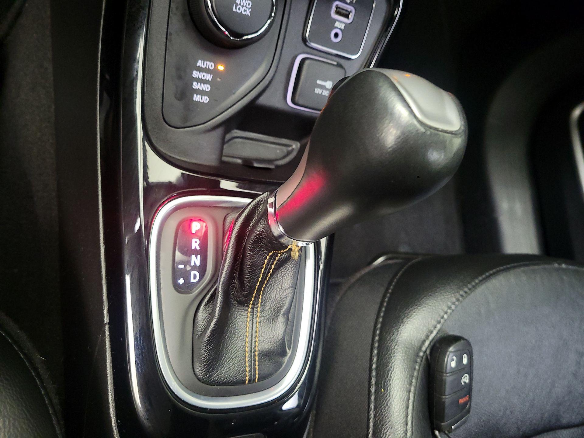 Thumbnail: 2020 Jeep Compass - 17