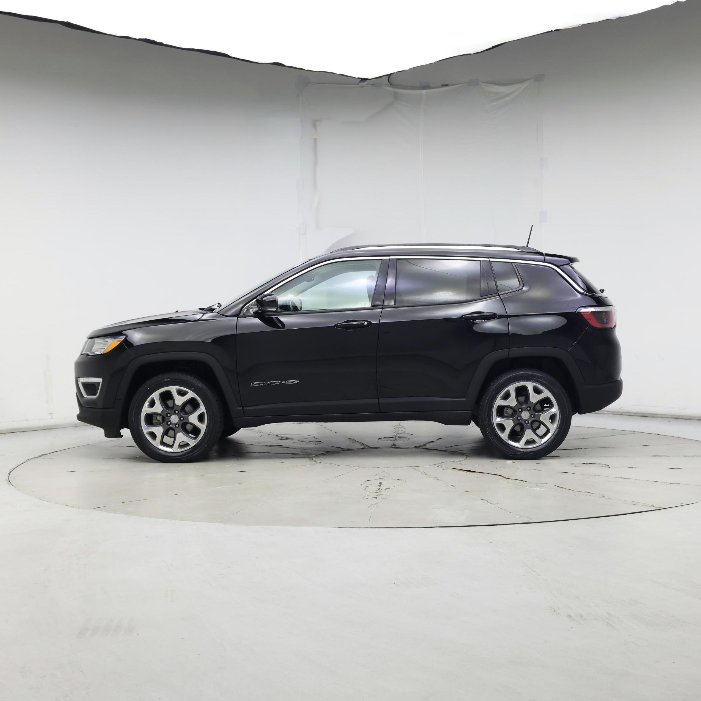 Thumbnail: 2020 Jeep Compass - 3
