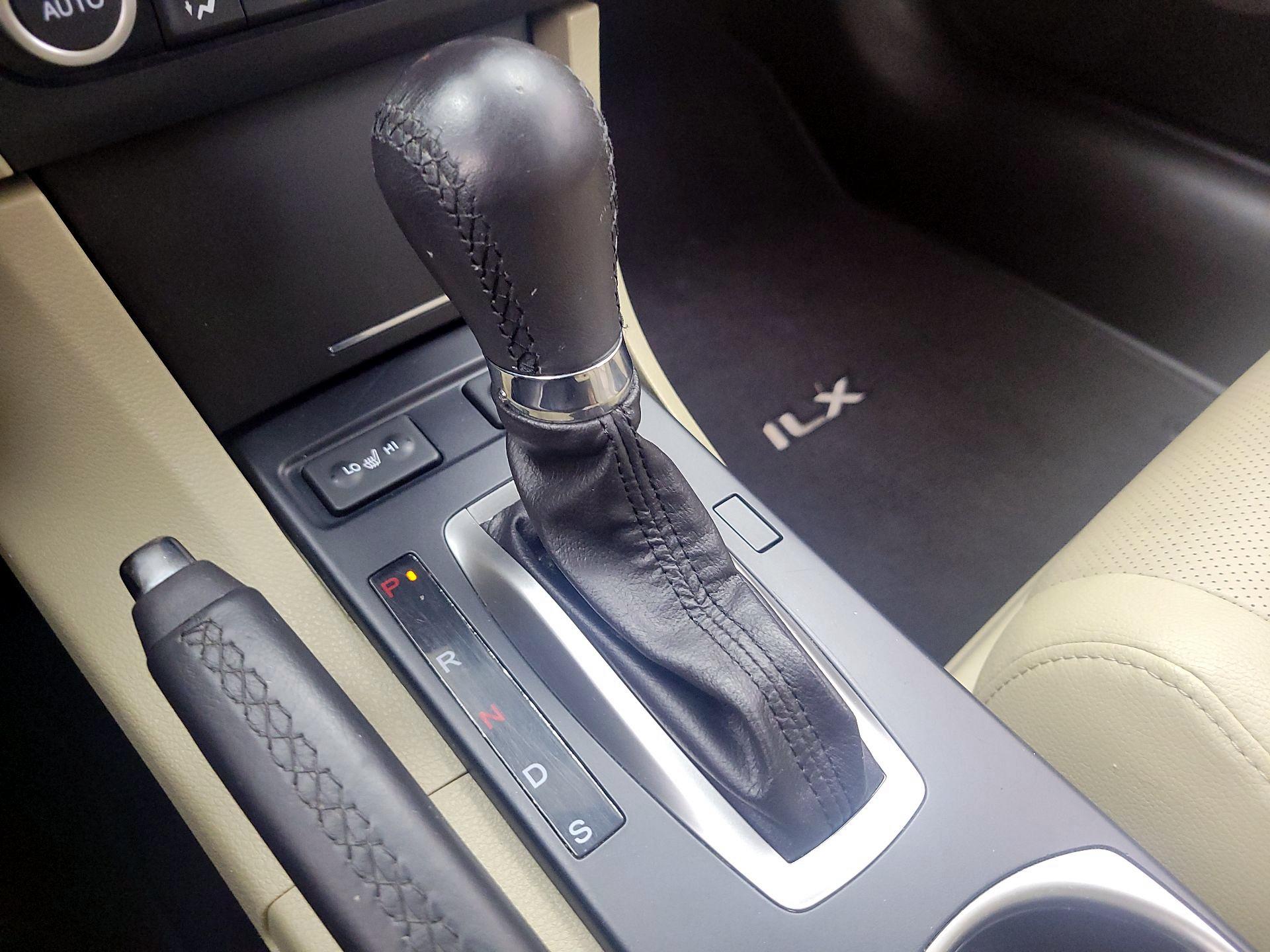 Thumbnail: 2016 Acura ILX - 16