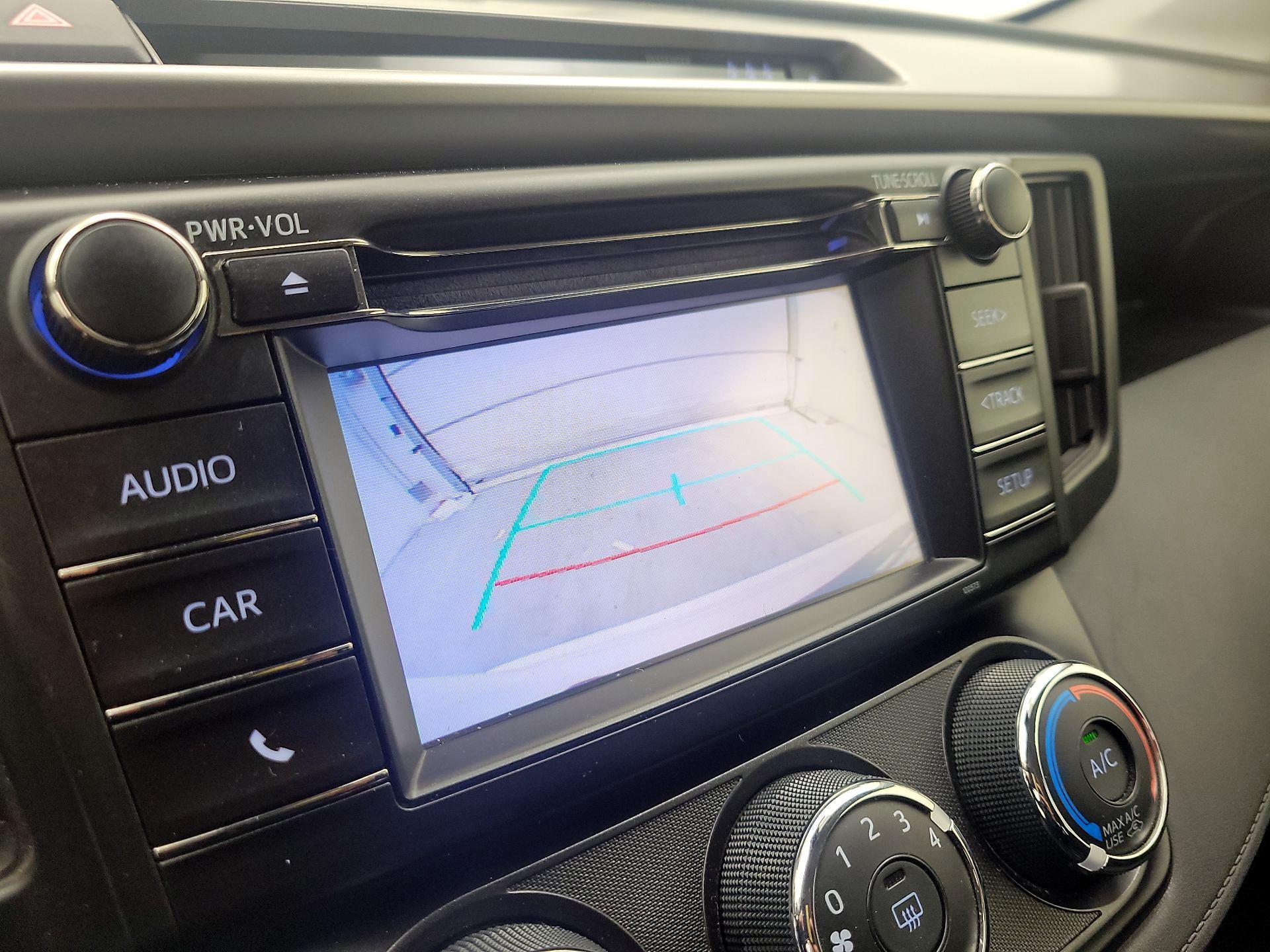 Thumbnail: 2018 Toyota RAV4 - 14