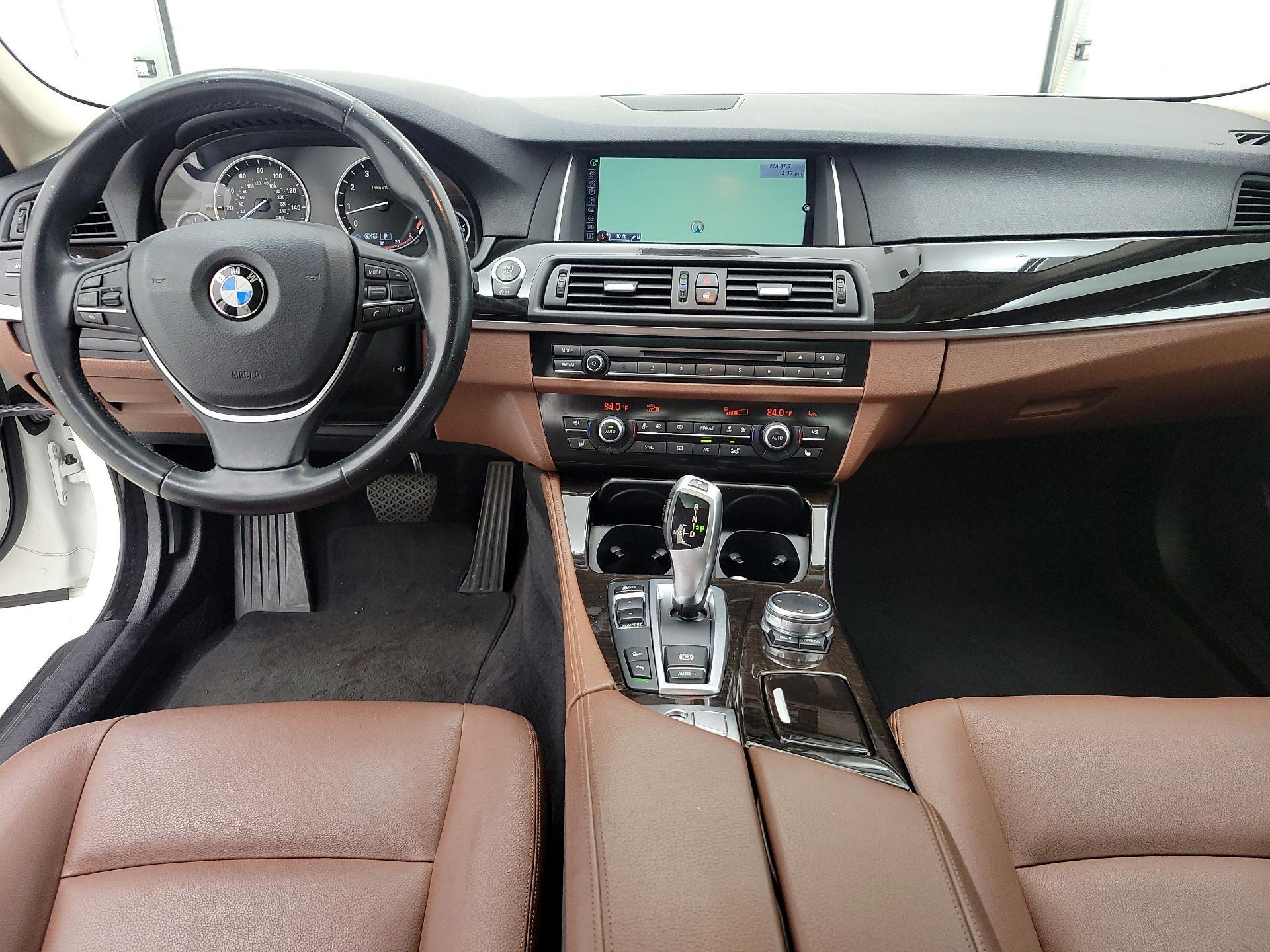 Thumbnail: 2015 BMW 5 Series - 9