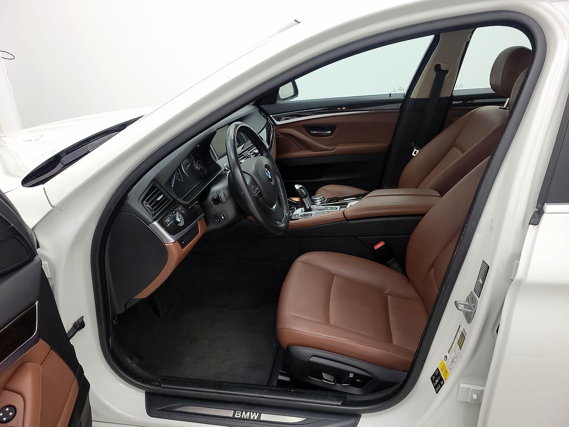 Thumbnail: 2015 BMW 5 Series - 11