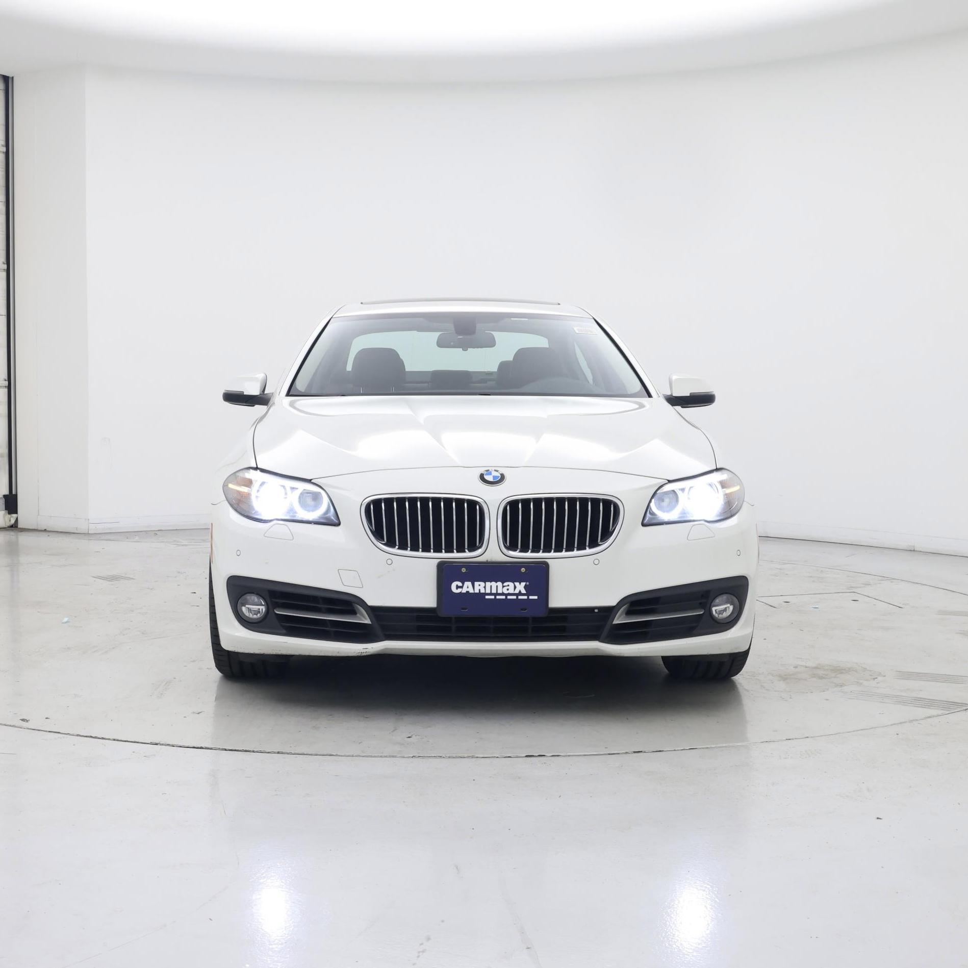 Thumbnail: 2015 BMW 5 Series - 5