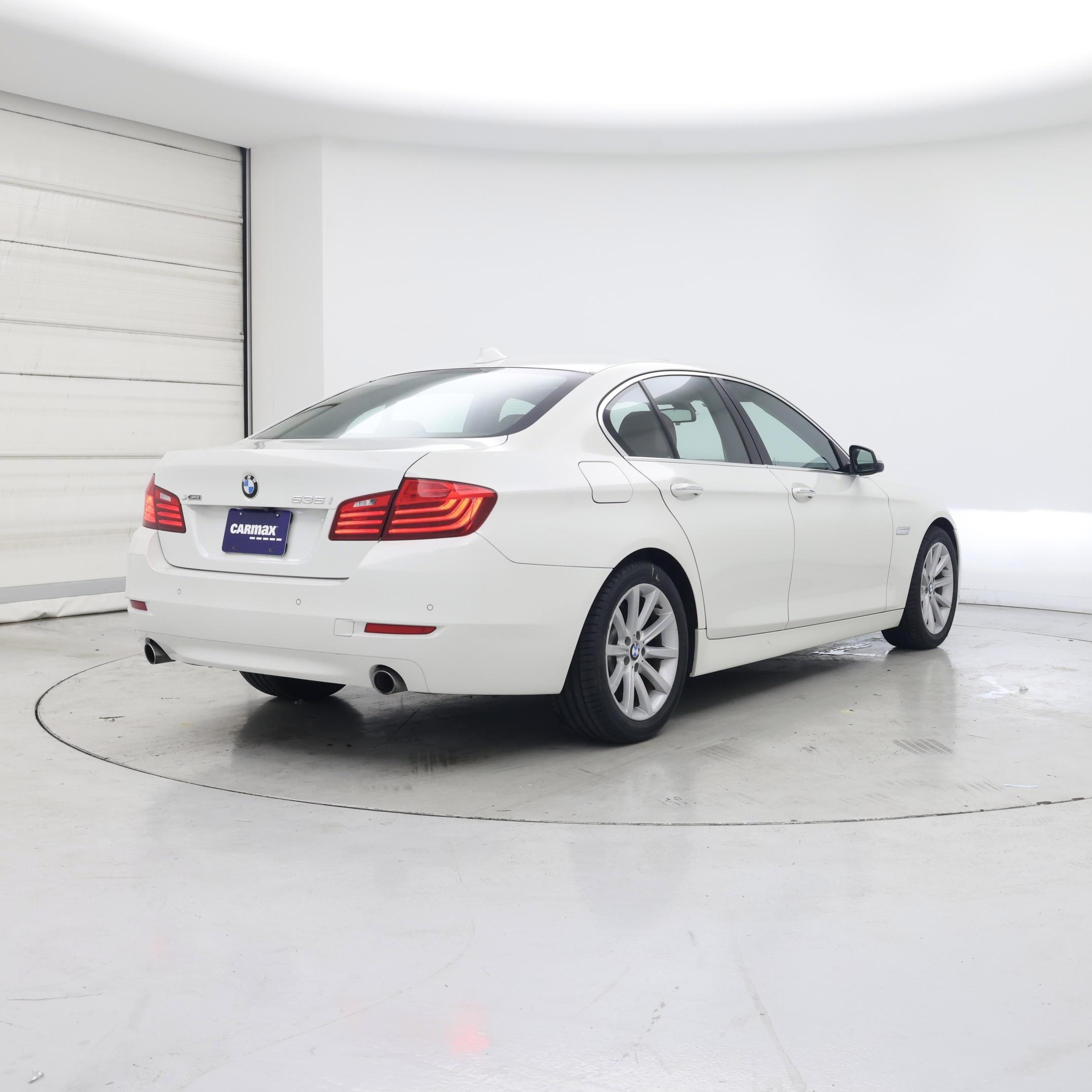 Thumbnail: 2015 BMW 5 Series - 8