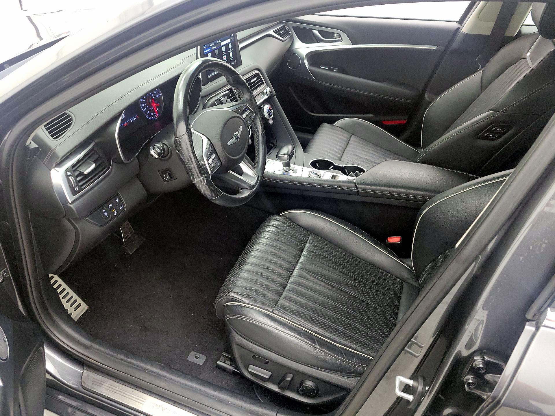 Thumbnail: 2019 Genesis G70 - 11