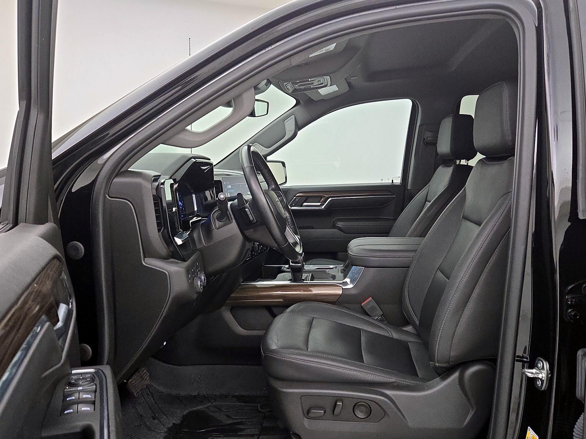 Thumbnail: 2024 Chevrolet Silverado 1500 - 11