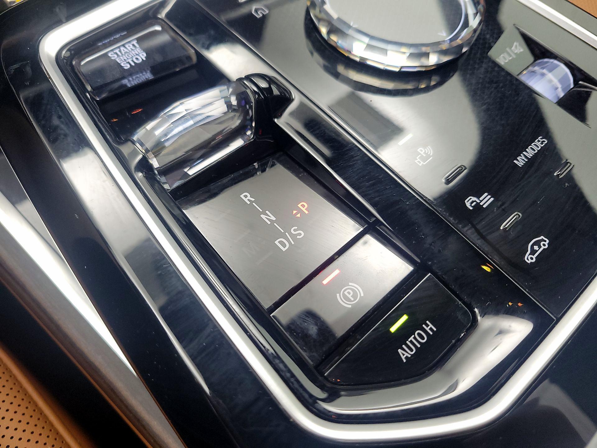 Thumbnail: 2023 BMW 7 Series - 18