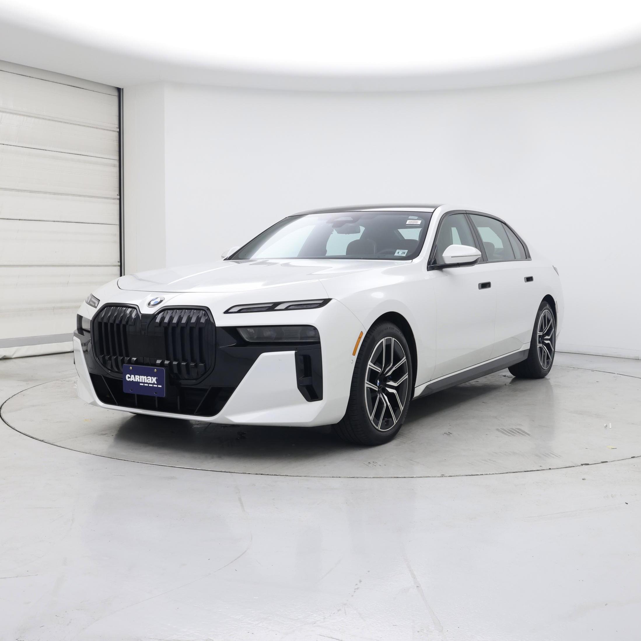 Thumbnail: 2023 BMW 7 Series - 4