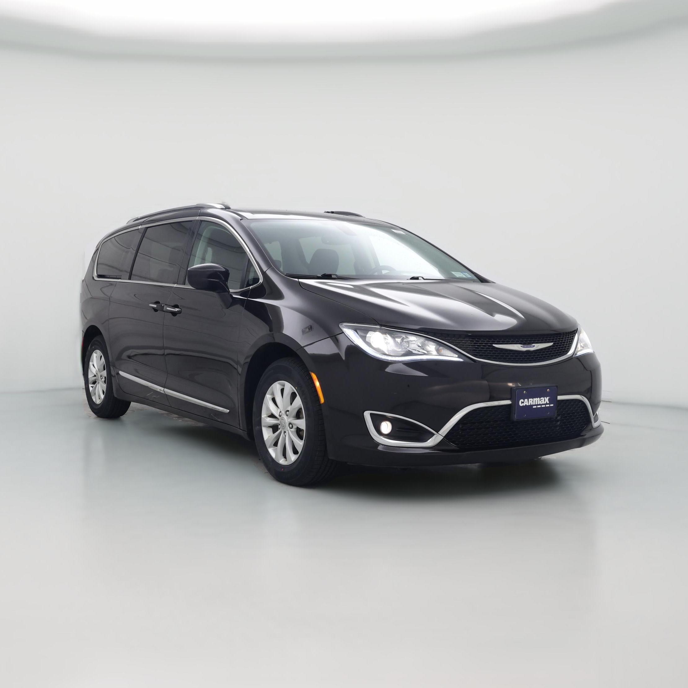 Thumbnail: 2019 Chrysler Pacifica - 1