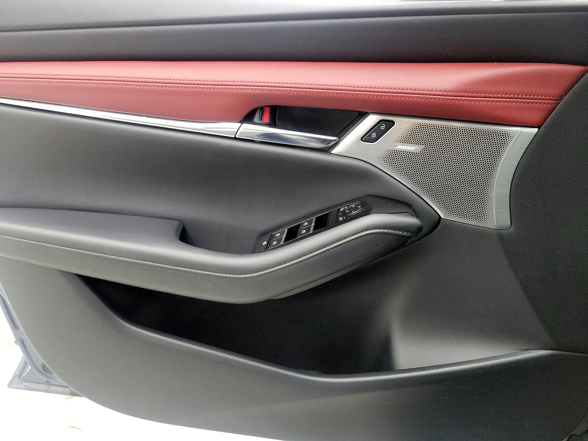 Thumbnail: 2023 Mazda Mazda3 - 12