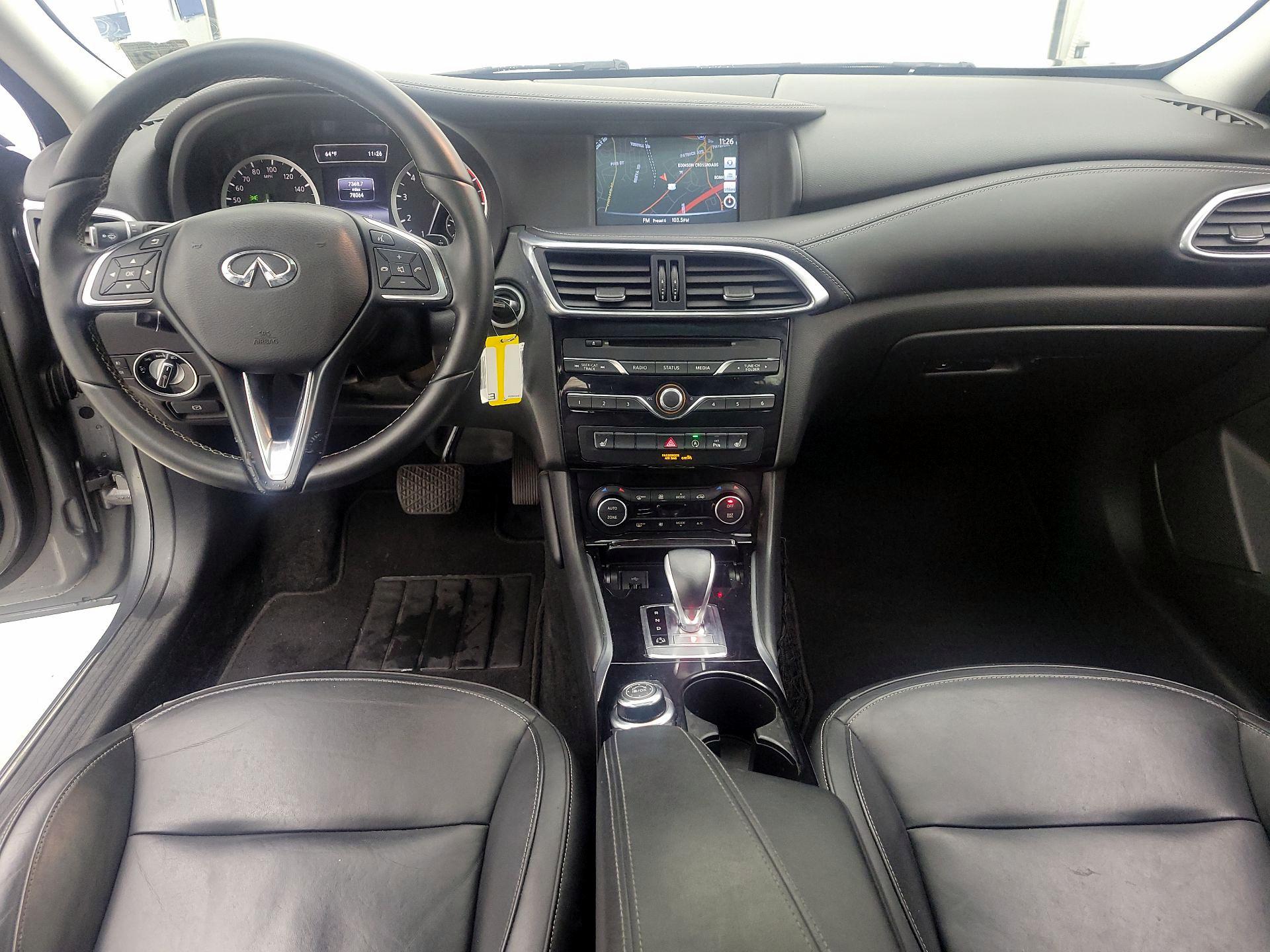 Thumbnail: 2017 INFINITI QX30 - 9
