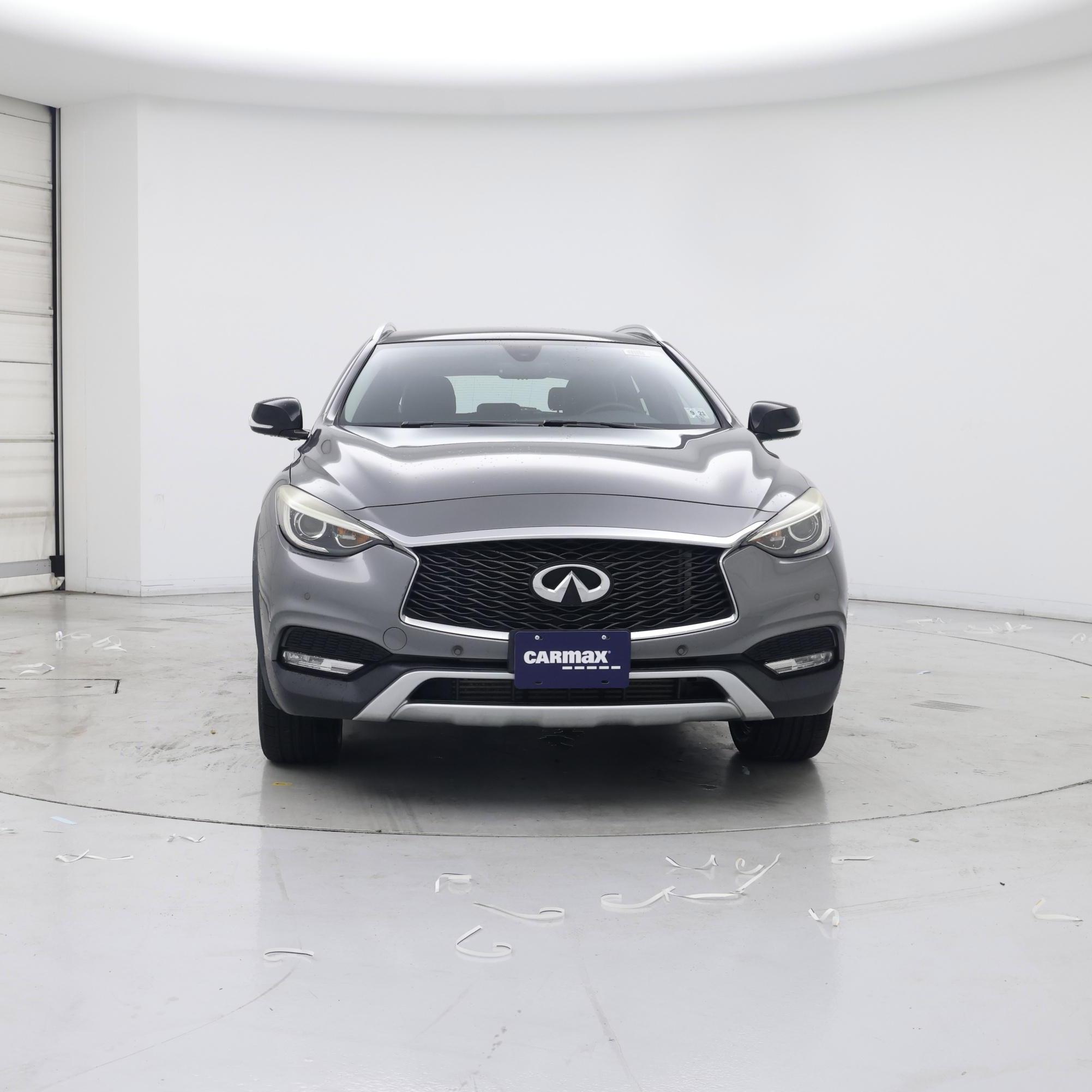 Thumbnail: 2017 INFINITI QX30 - 5
