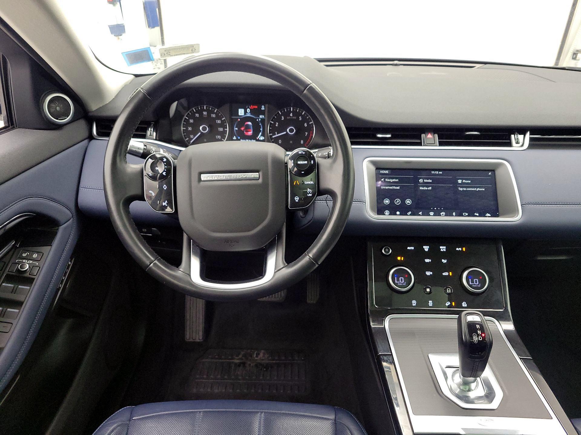 Thumbnail: 2020 Land Rover Range Rover Evoque - 10