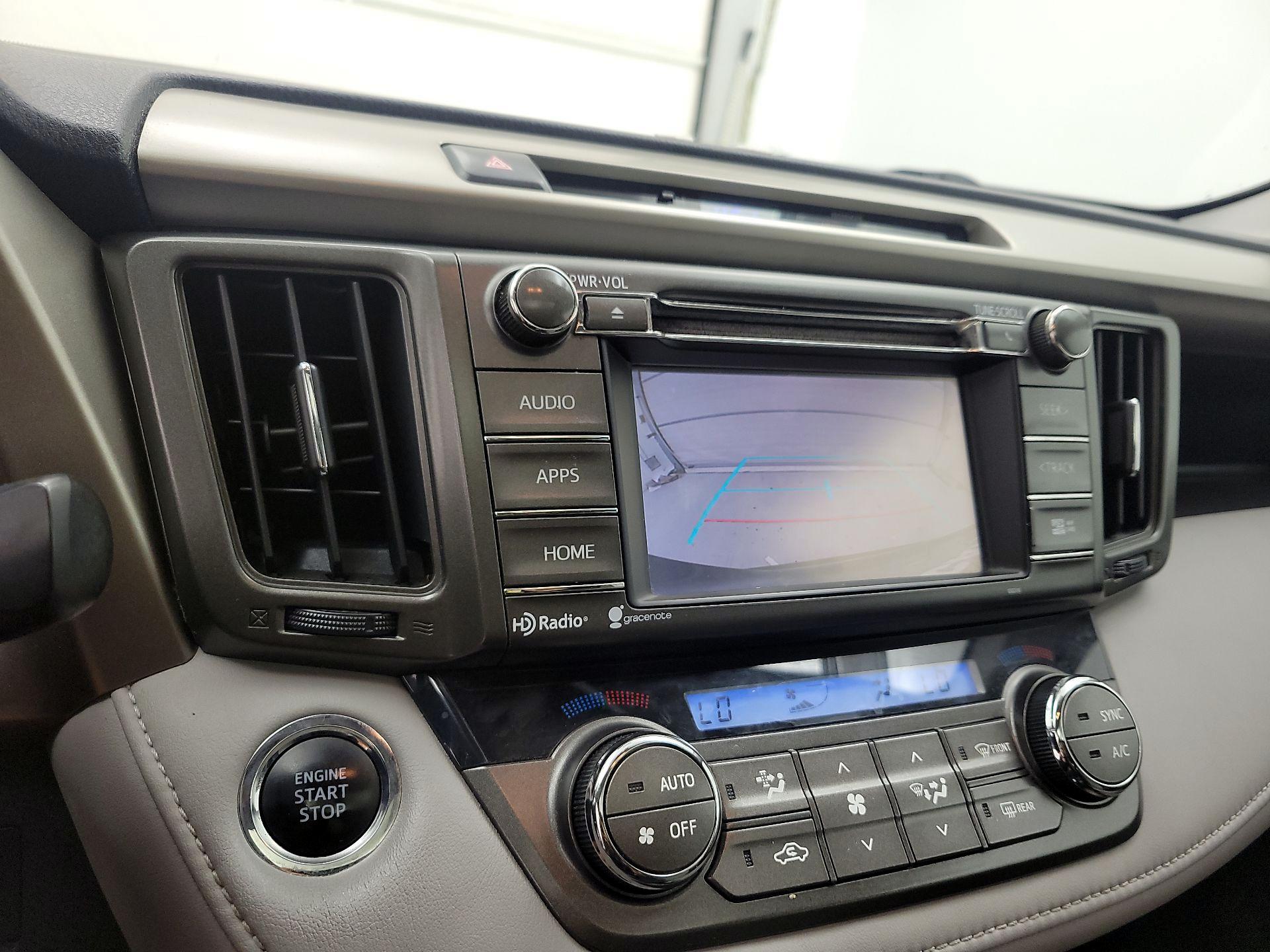 Thumbnail: 2015 Toyota RAV4 - 15