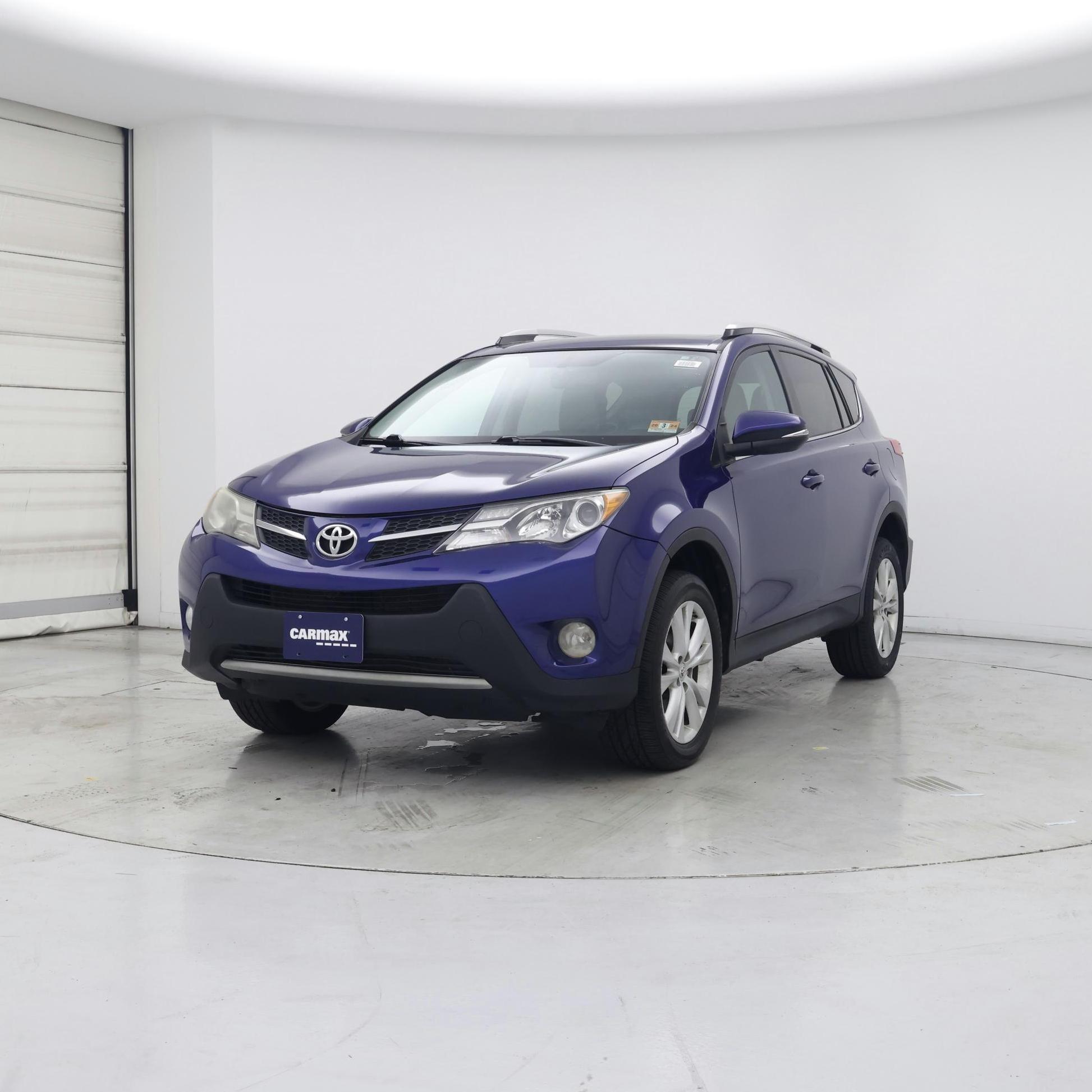 Thumbnail: 2015 Toyota RAV4 - 4