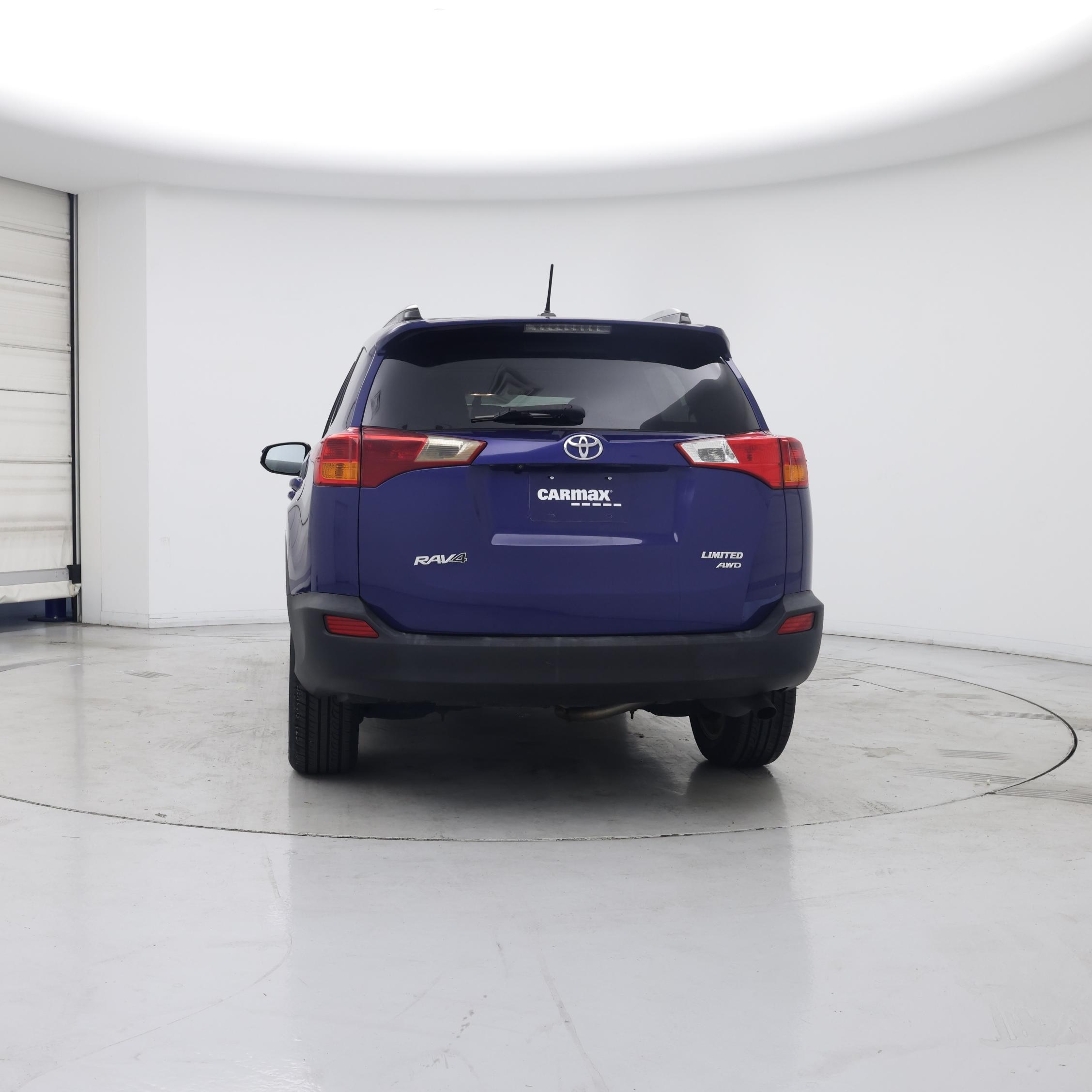 Thumbnail: 2015 Toyota RAV4 - 6