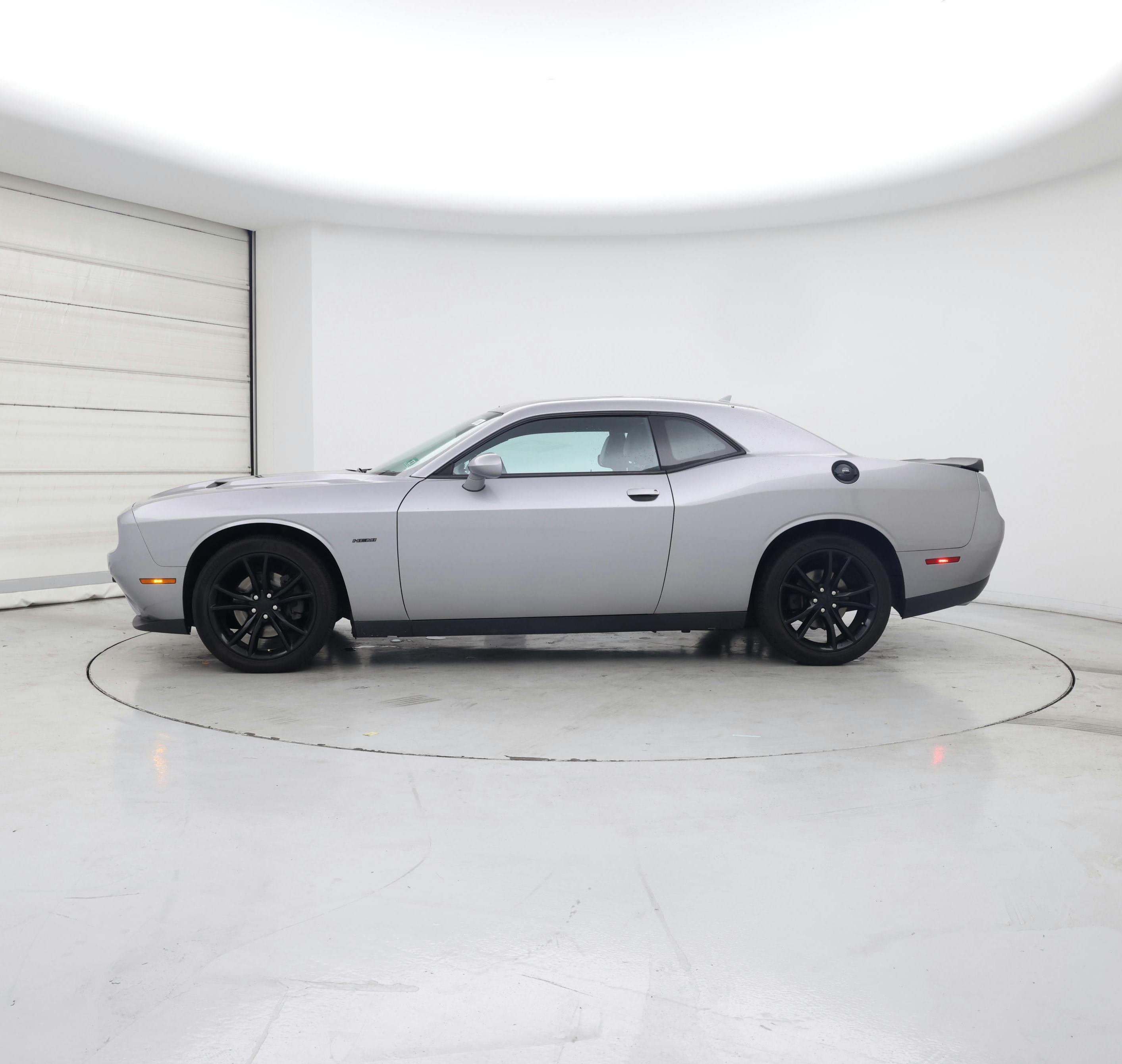 Thumbnail: 2016 Dodge Challenger - 3