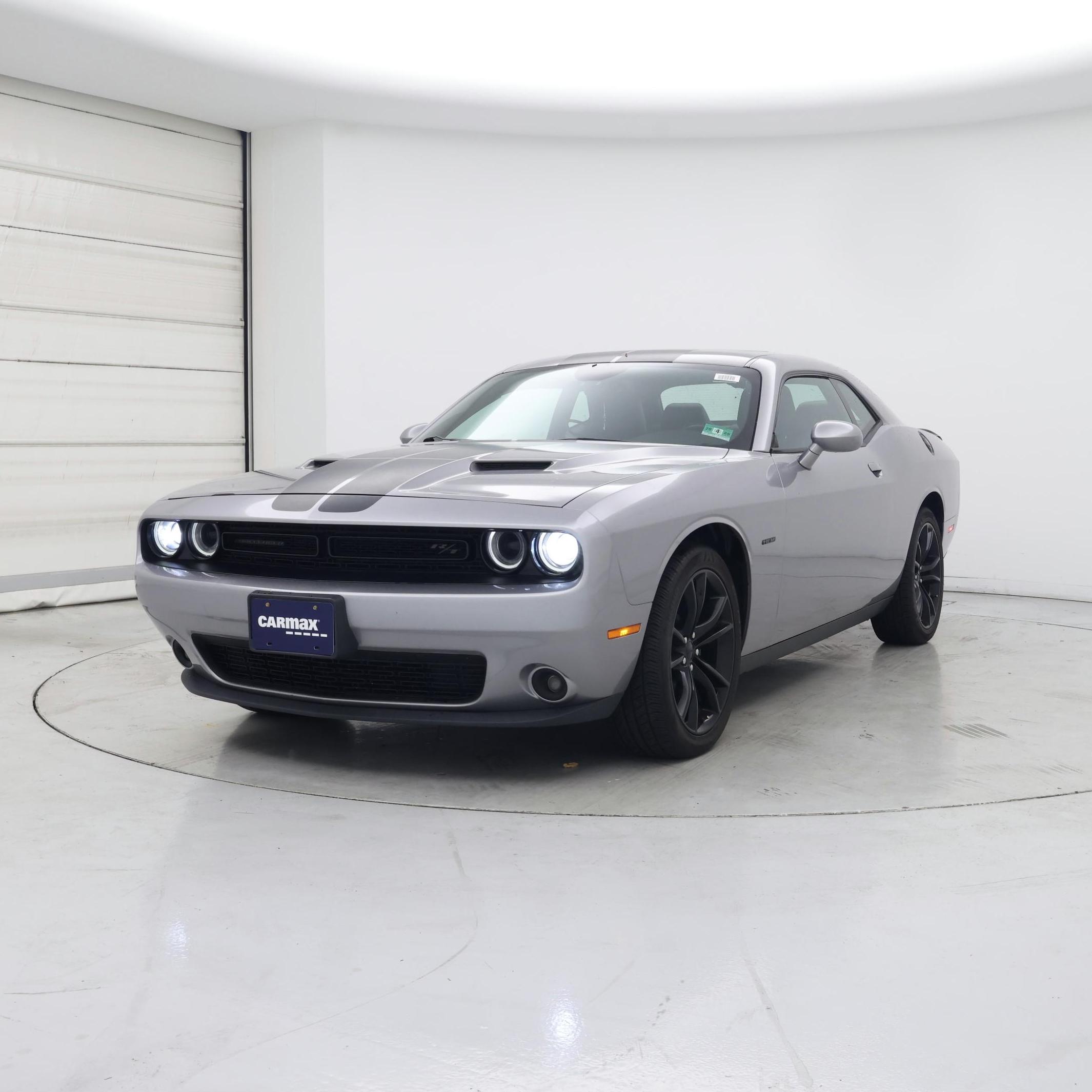 Thumbnail: 2016 Dodge Challenger - 4