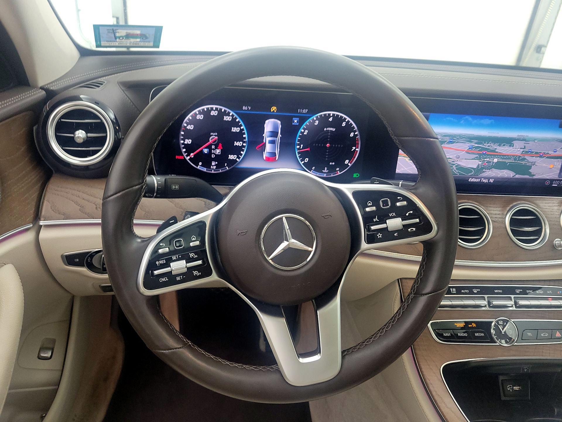 Thumbnail: 2020 Mercedes-Benz E-Class - 10