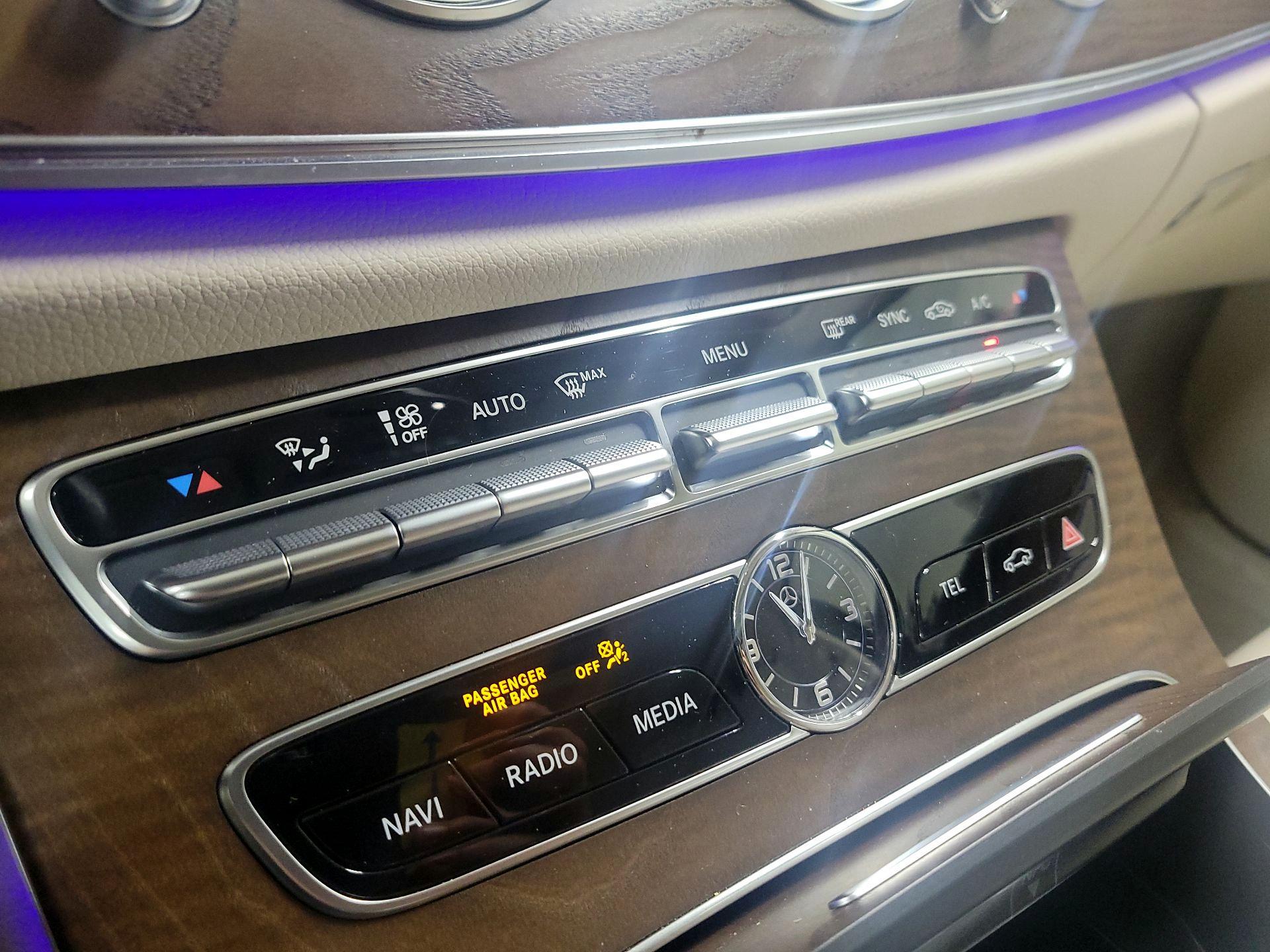 Thumbnail: 2020 Mercedes-Benz E-Class - 17