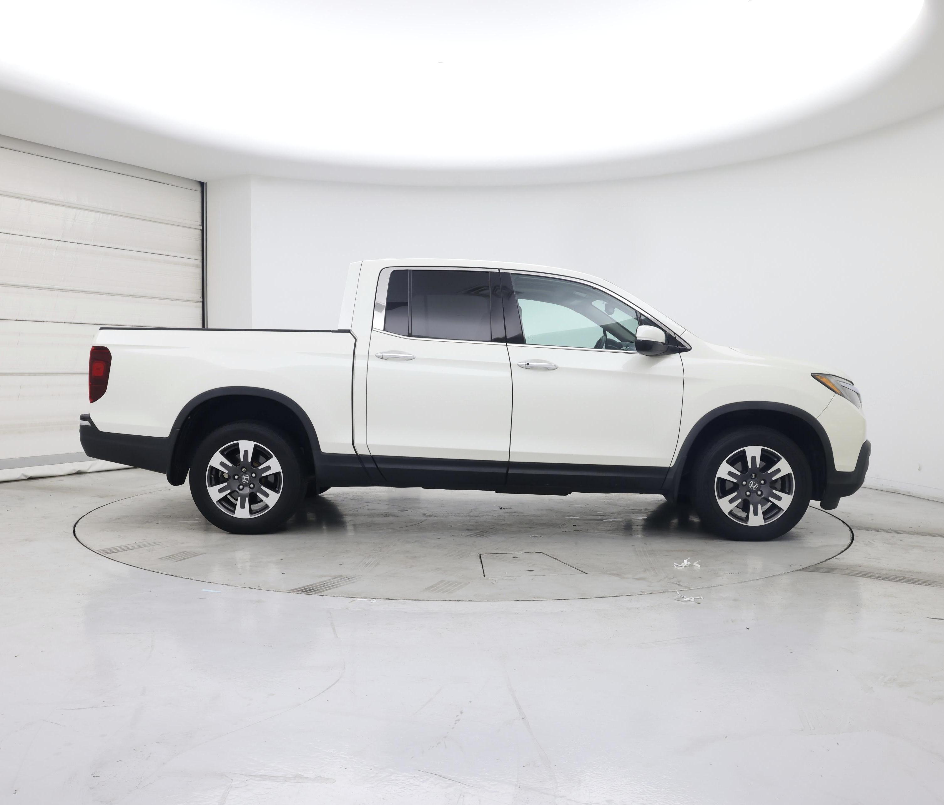 Thumbnail: 2019 Honda Ridgeline - 7