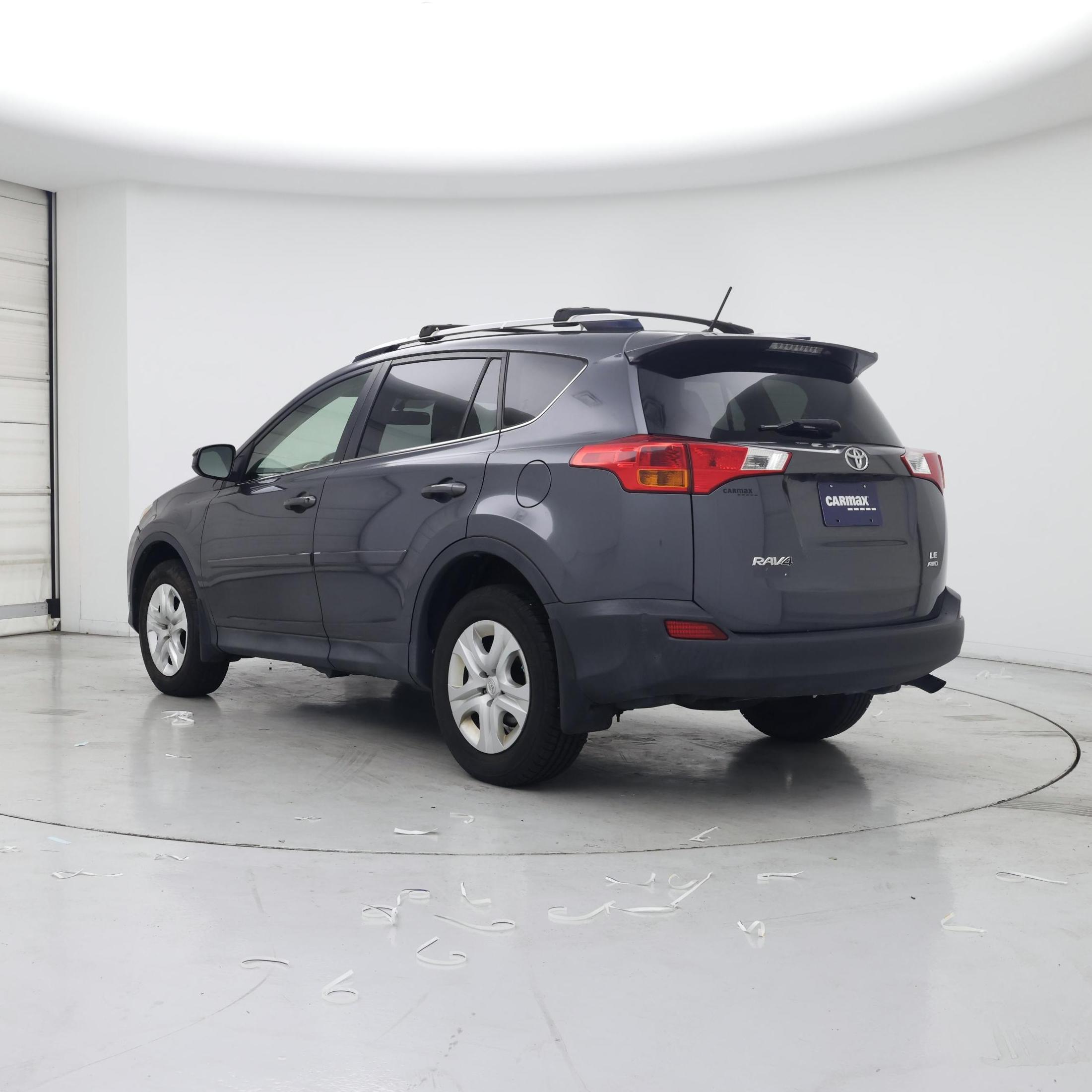 Thumbnail: 2015 Toyota RAV4 - 2