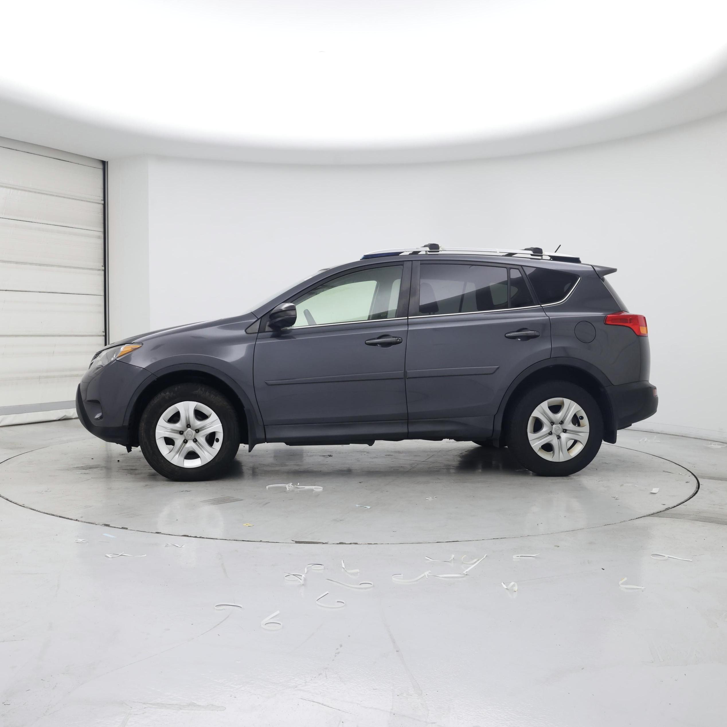 Thumbnail: 2015 Toyota RAV4 - 3