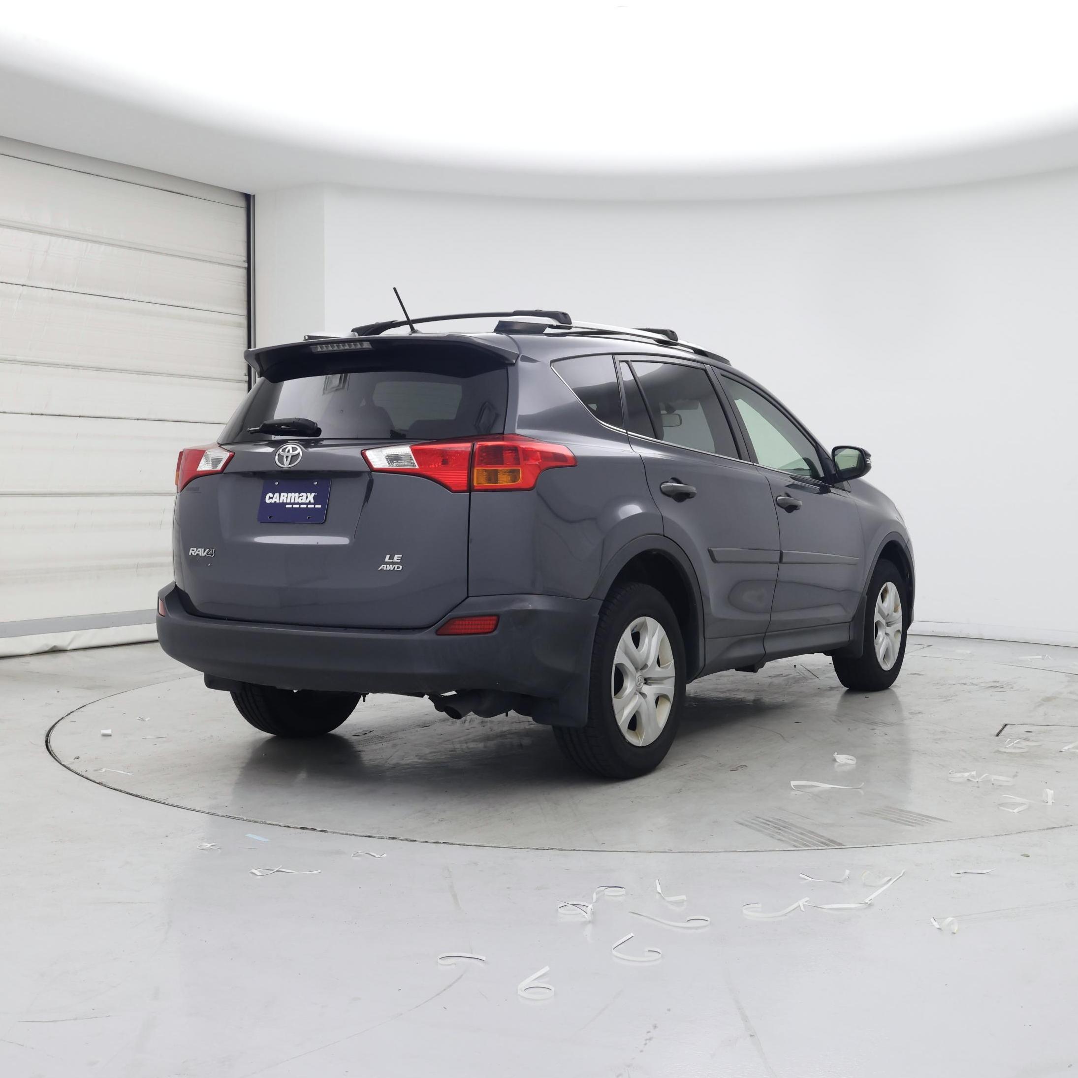 Thumbnail: 2015 Toyota RAV4 - 8