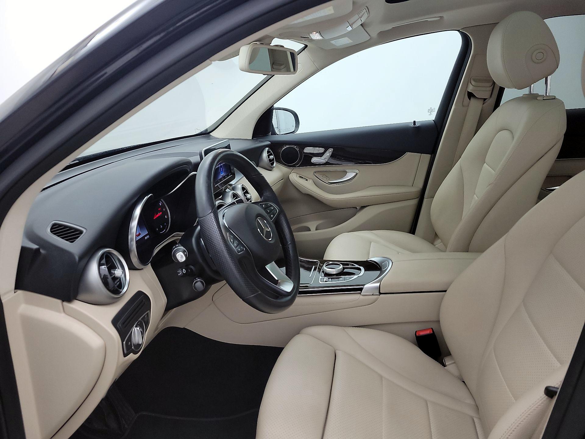 Thumbnail: 2019 Mercedes-Benz GLC - 11
