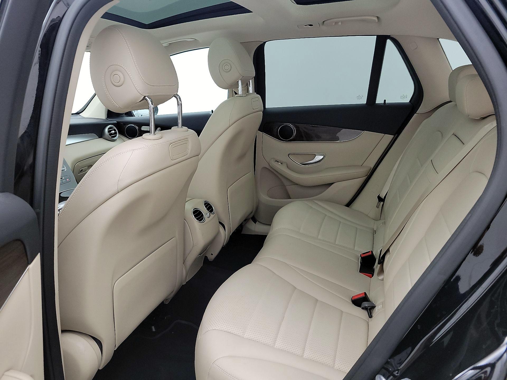 Thumbnail: 2019 Mercedes-Benz GLC - 20