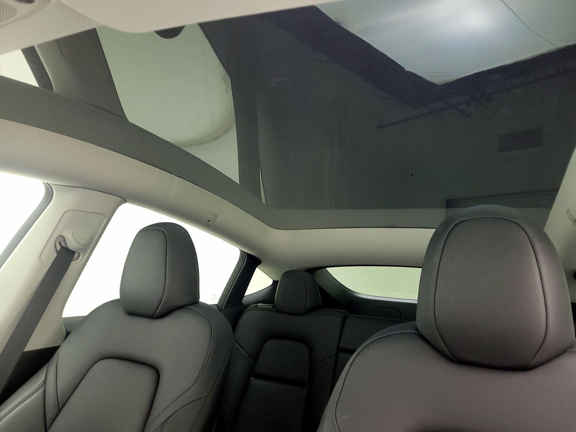 Thumbnail: 2023 Tesla Model Y - 19