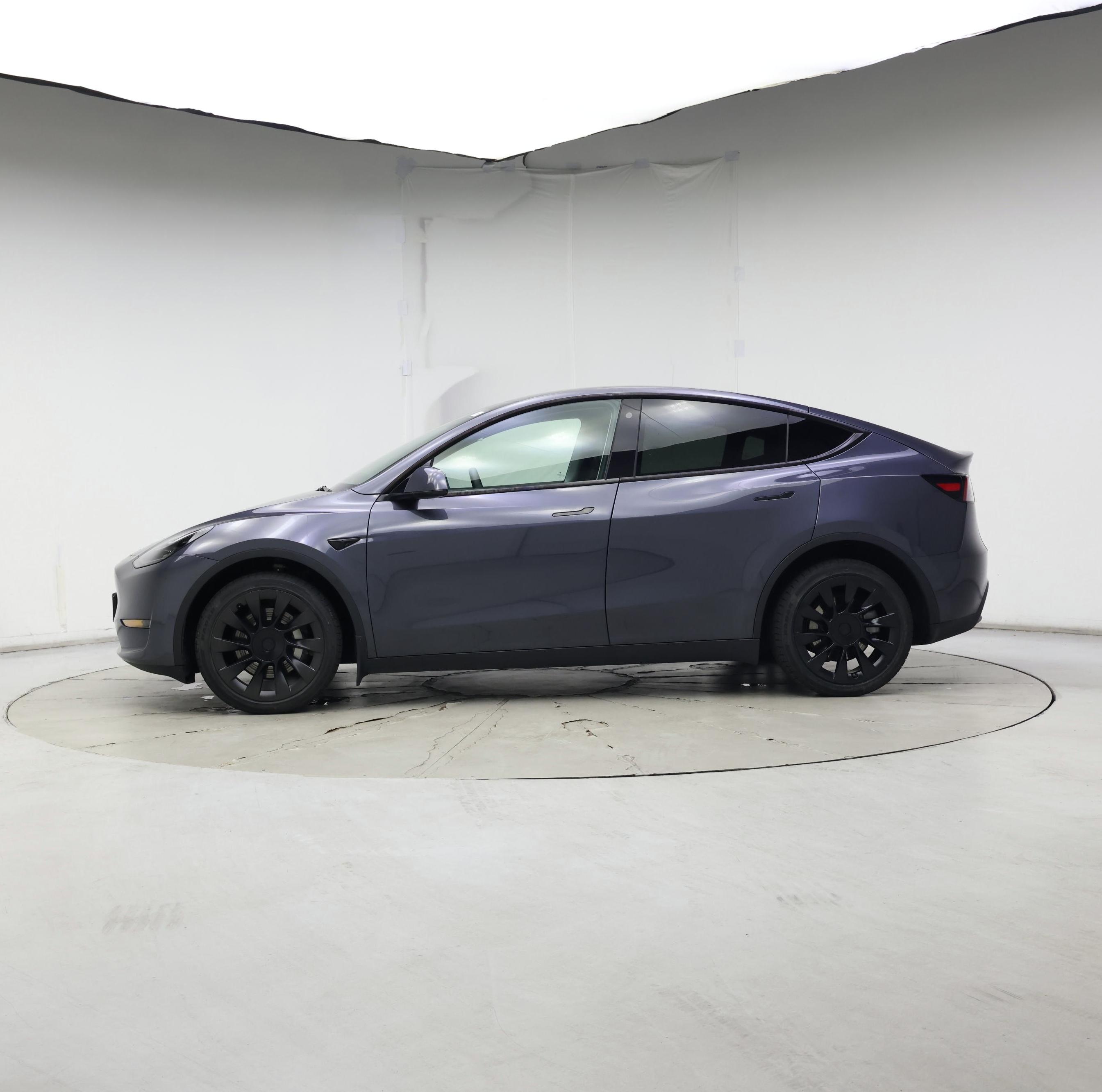 Thumbnail: 2023 Tesla Model Y - 3