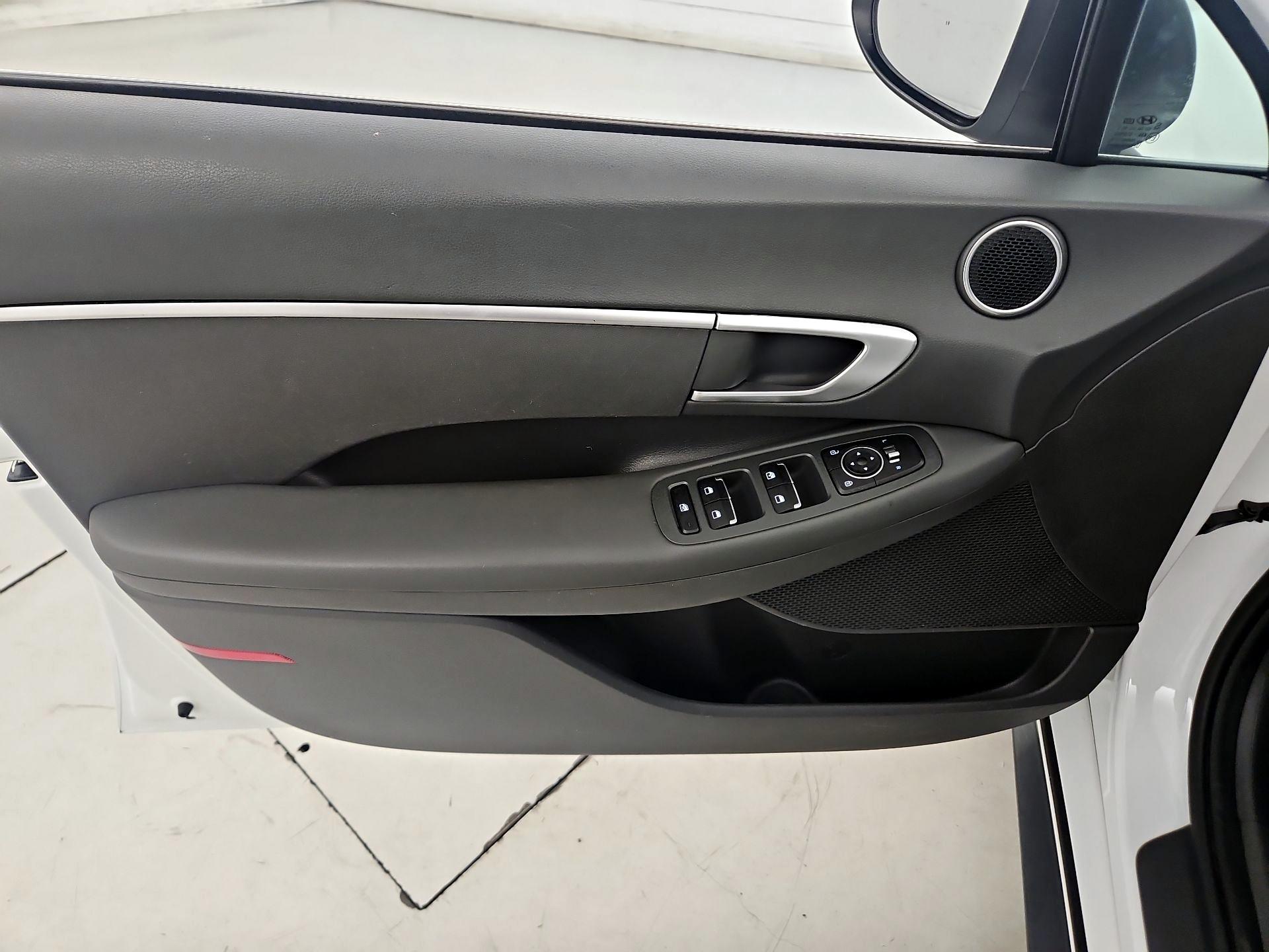 Thumbnail: 2021 Hyundai Sonata - 12