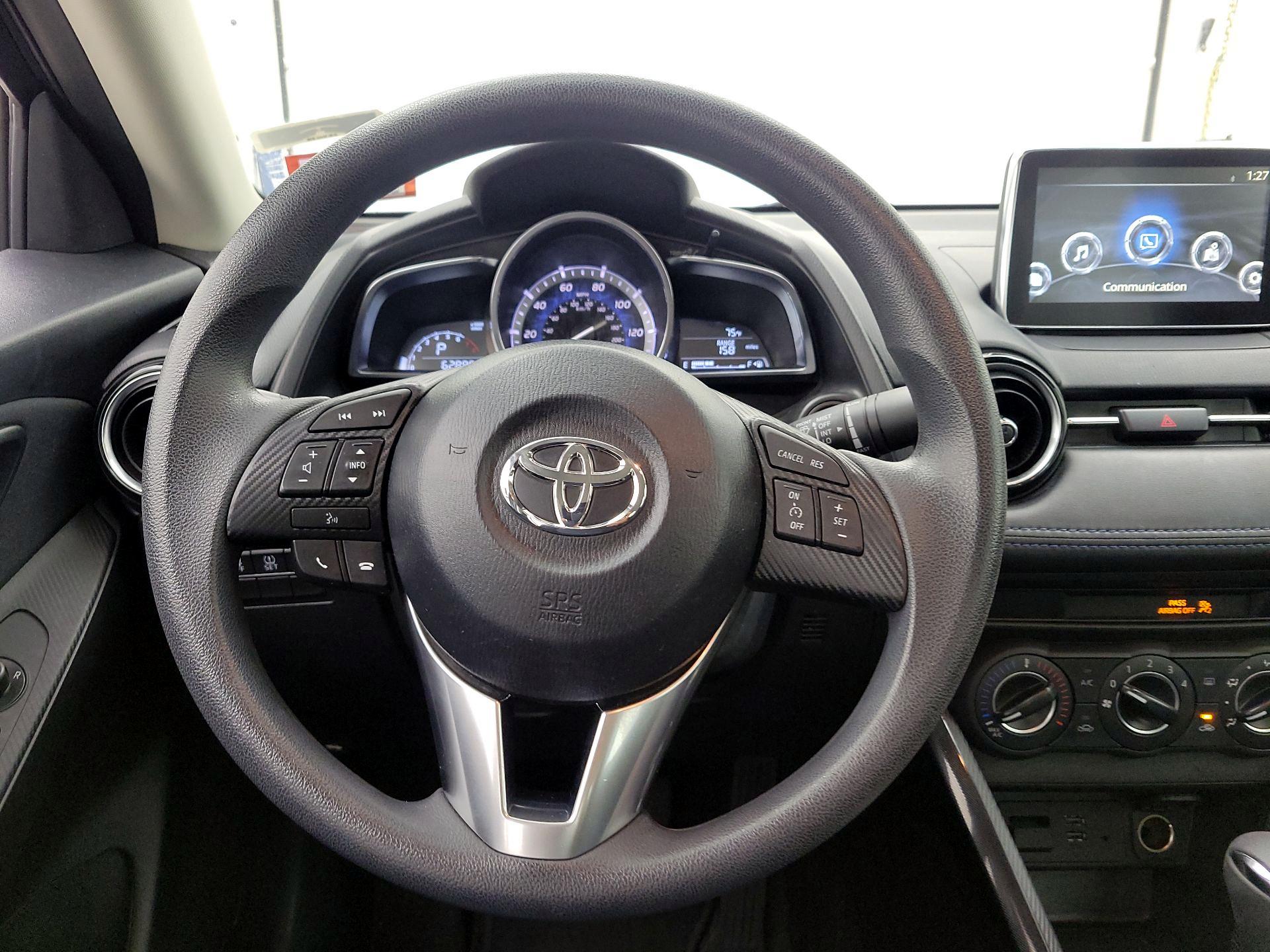 Thumbnail: 2017 Toyota Yaris iA - 10