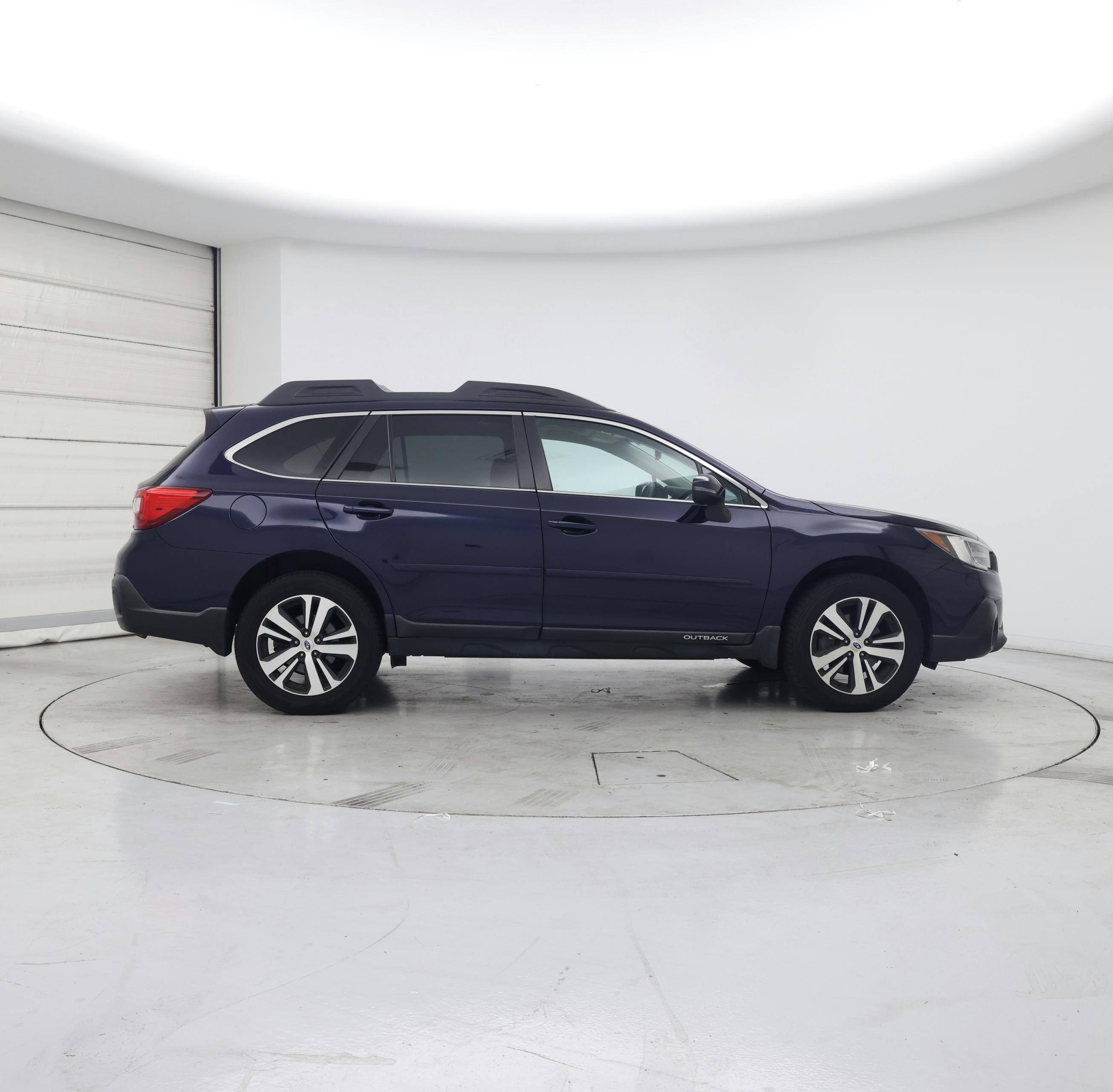 Thumbnail: 2018 Subaru Outback - 7