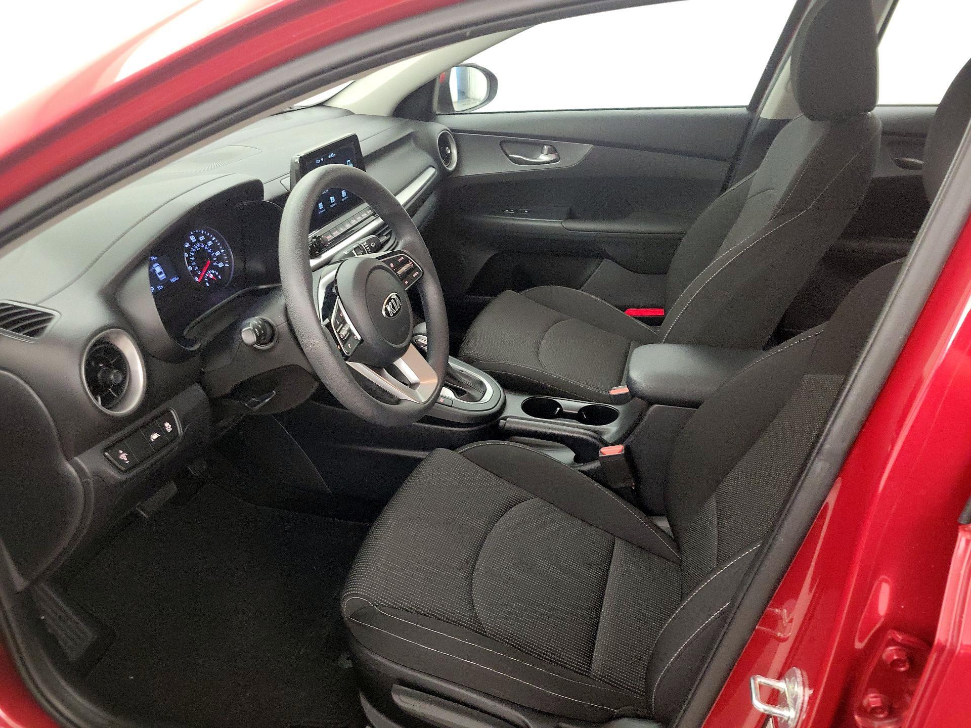 Thumbnail: 2020 Kia Forte - 11